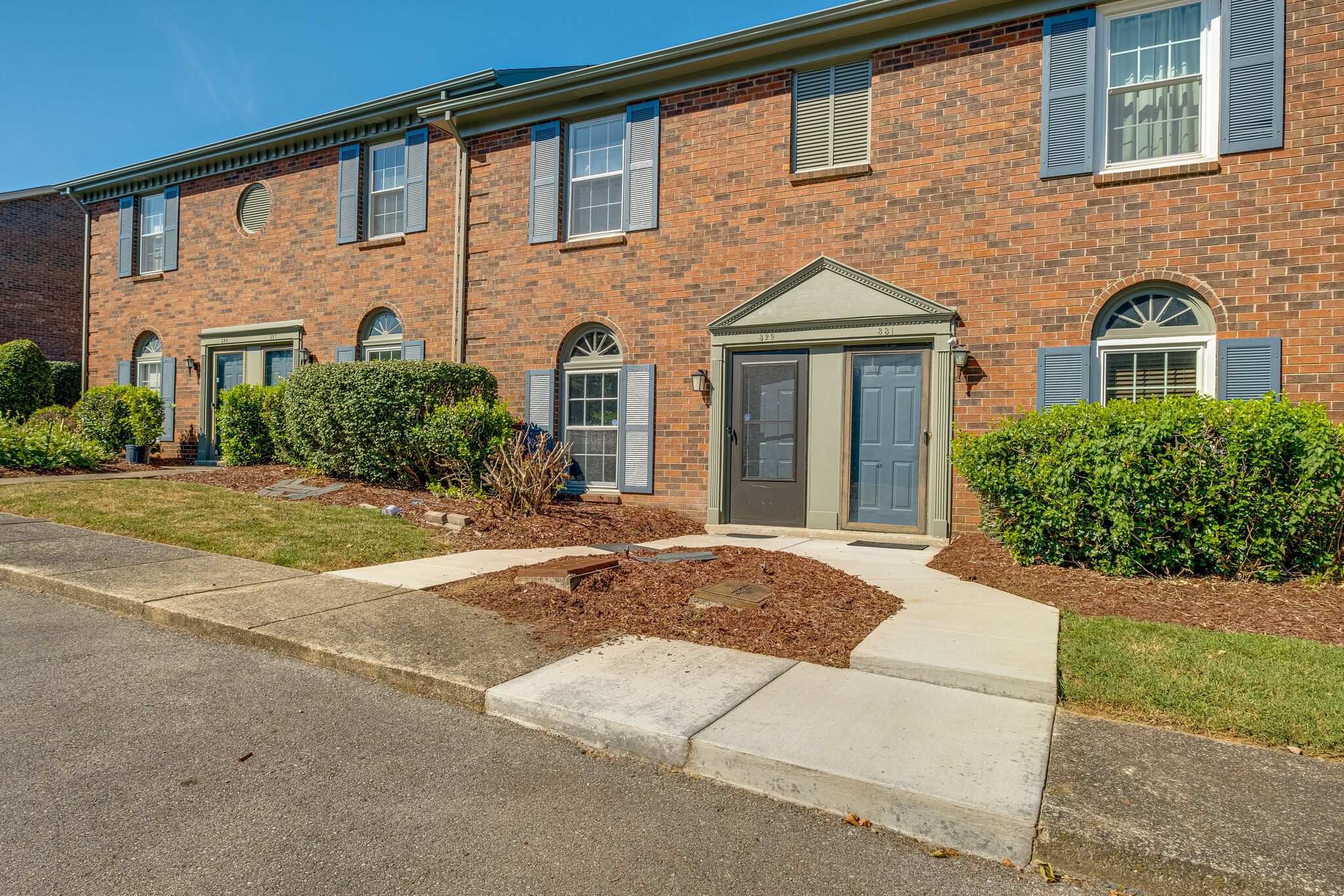 329 Lakebrink Dr