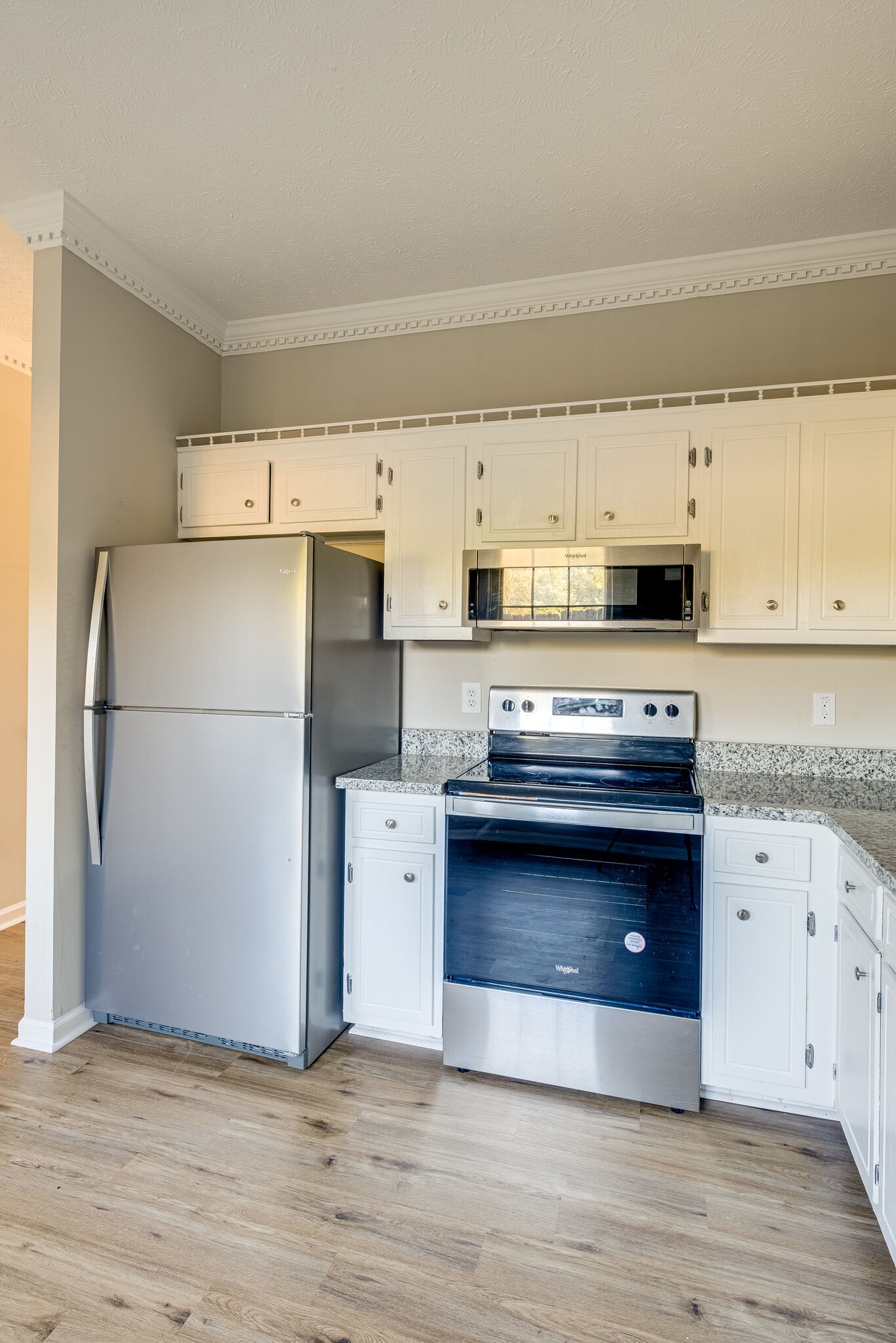 329 Lakebrink Dr