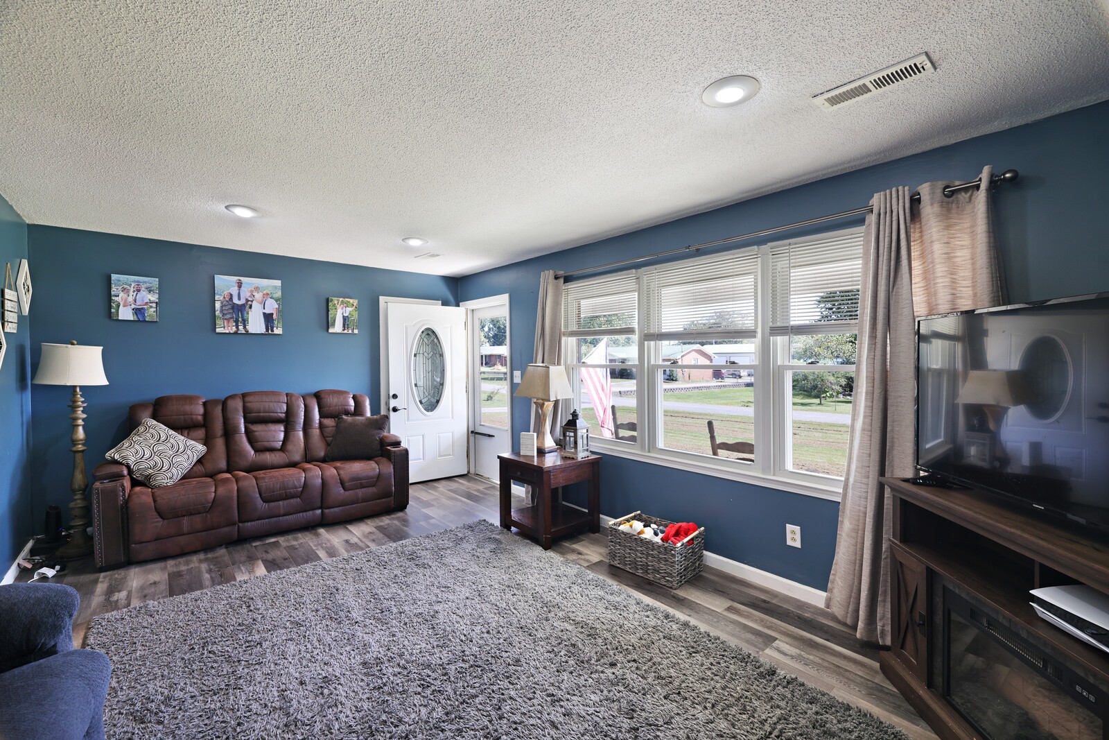 132 Eaton Ln