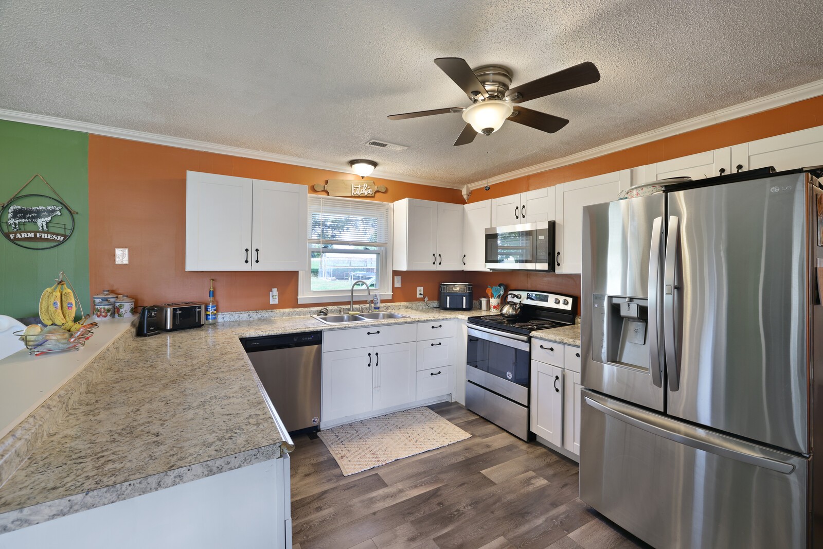 132 Eaton Ln