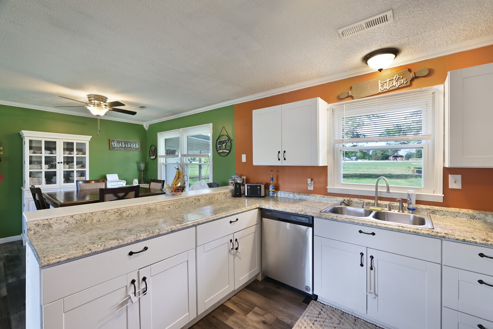 132 Eaton Ln