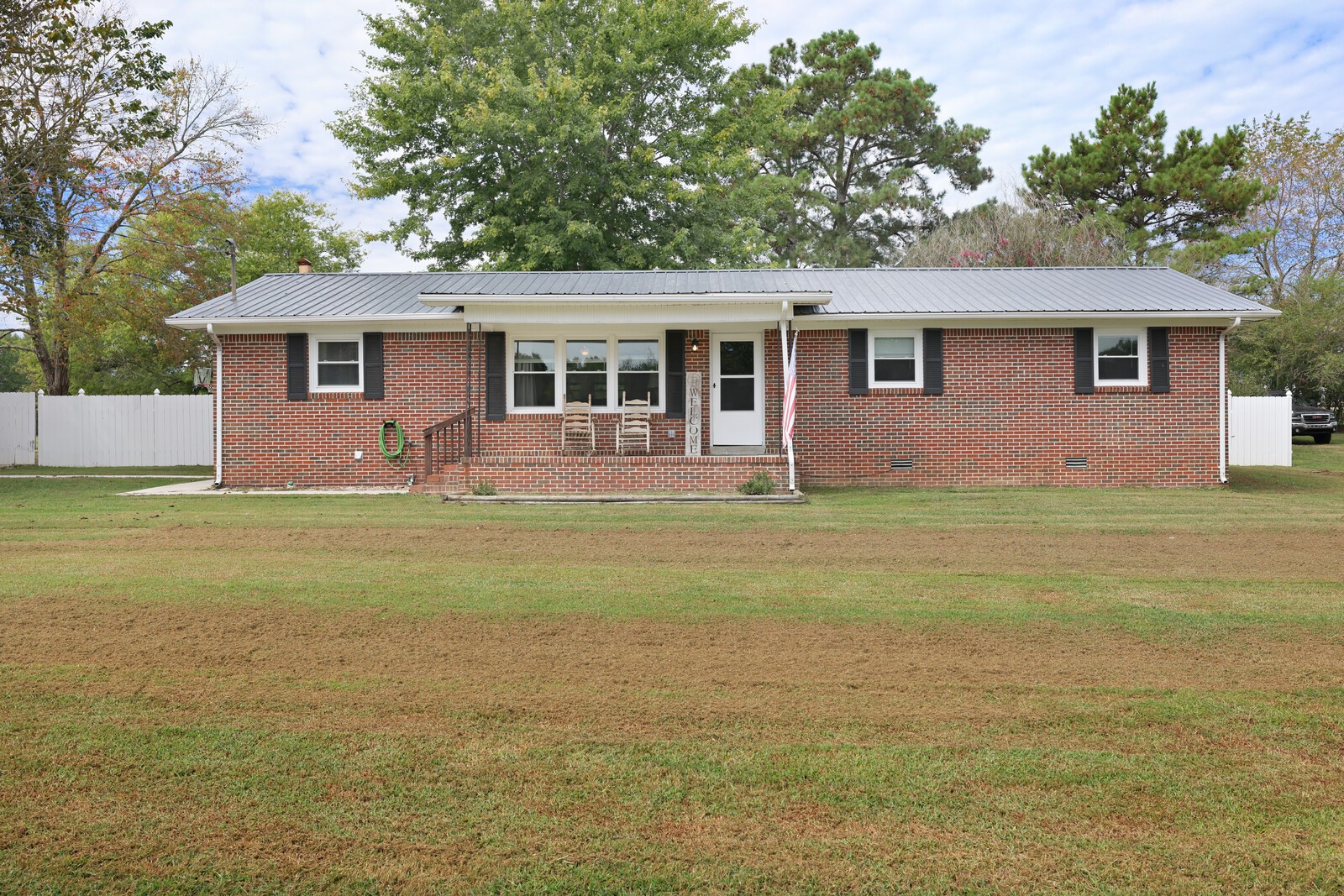 132 Eaton Ln