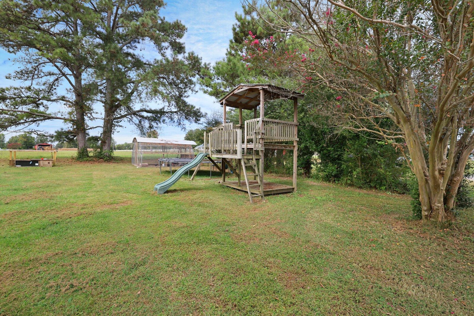 132 Eaton Ln