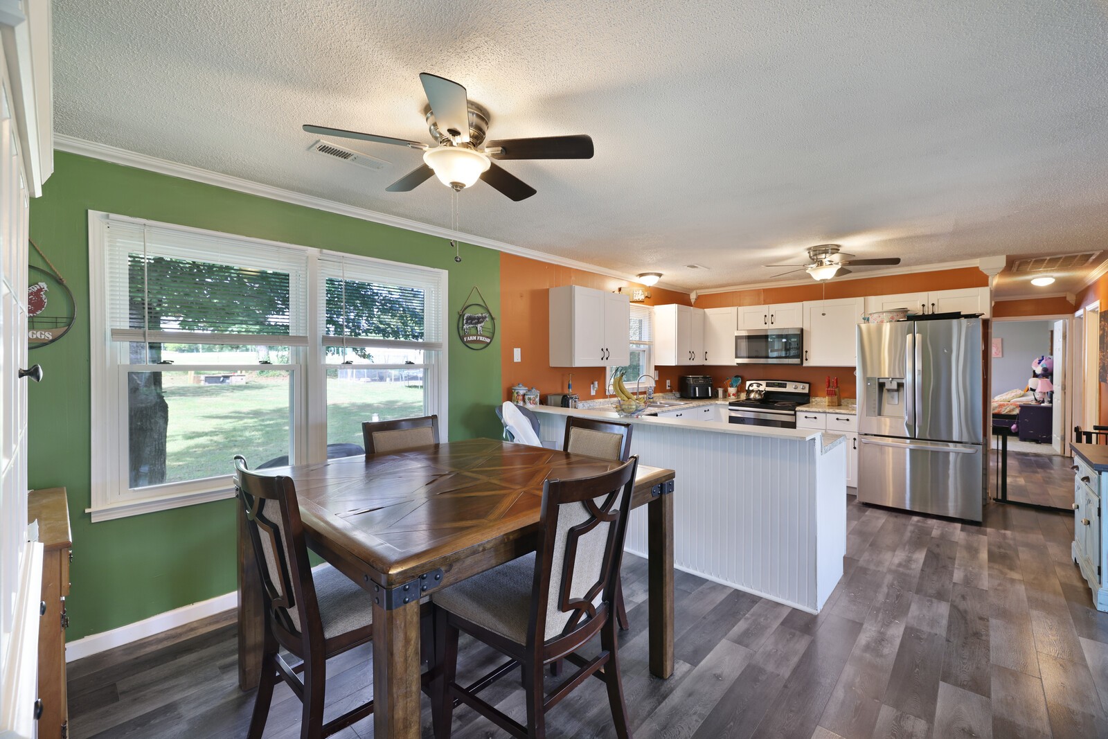 132 Eaton Ln