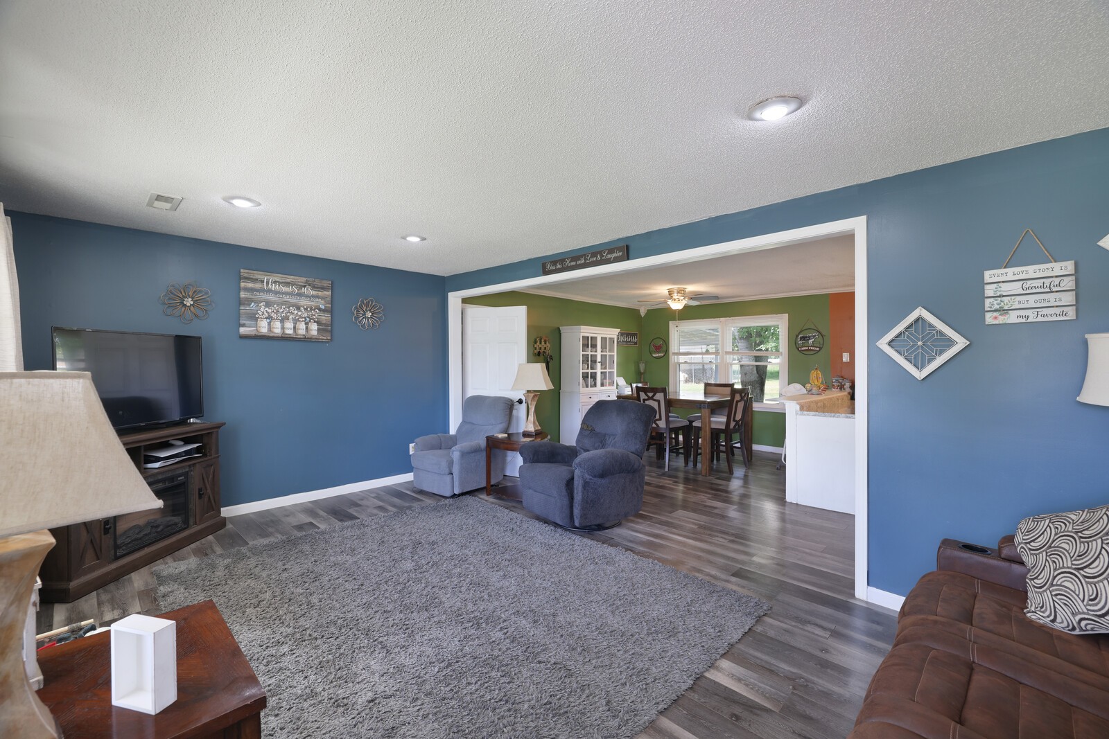 132 Eaton Ln