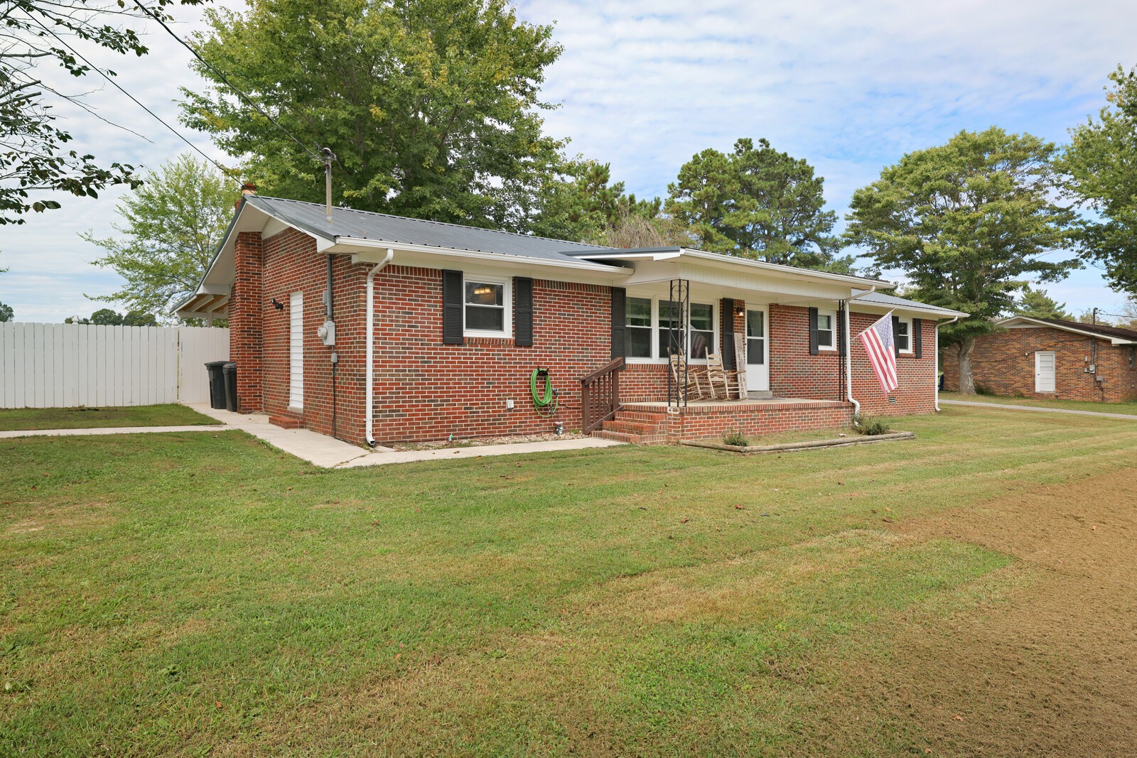 132 Eaton Ln