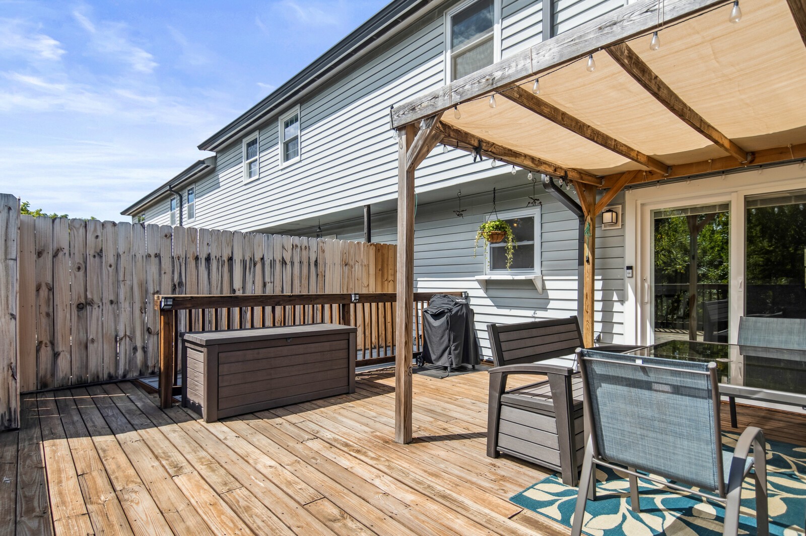351 Huntington Ridge Dr