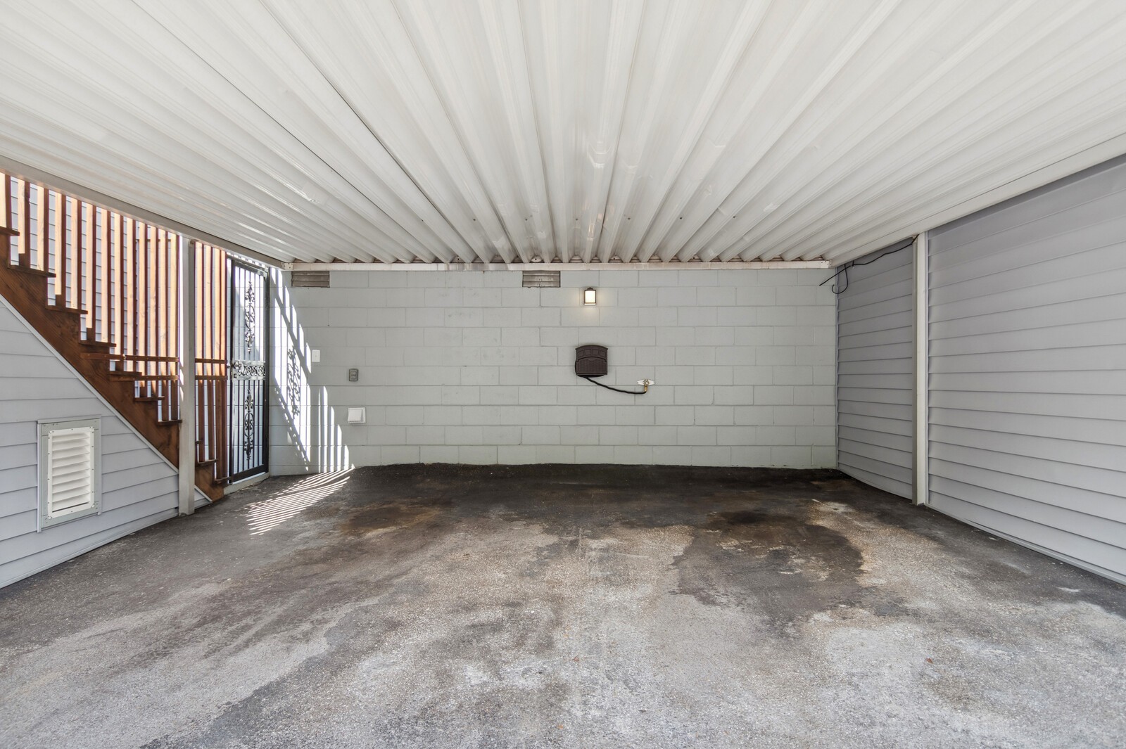 351 Huntington Ridge Dr