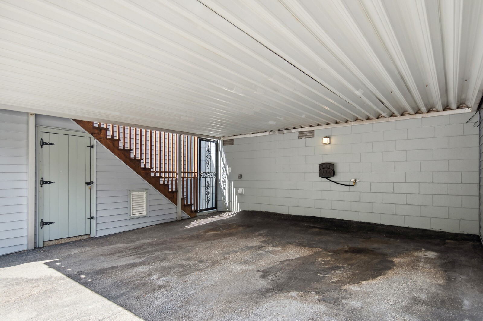 351 Huntington Ridge Dr
