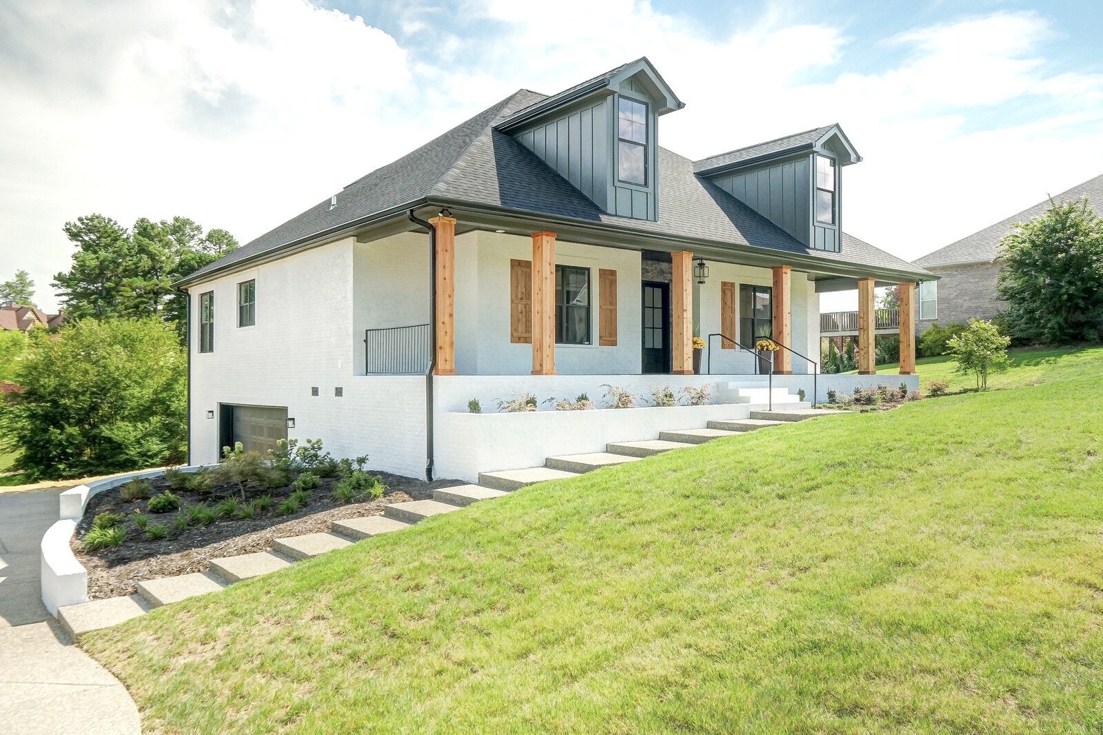 517 Country Club Dr