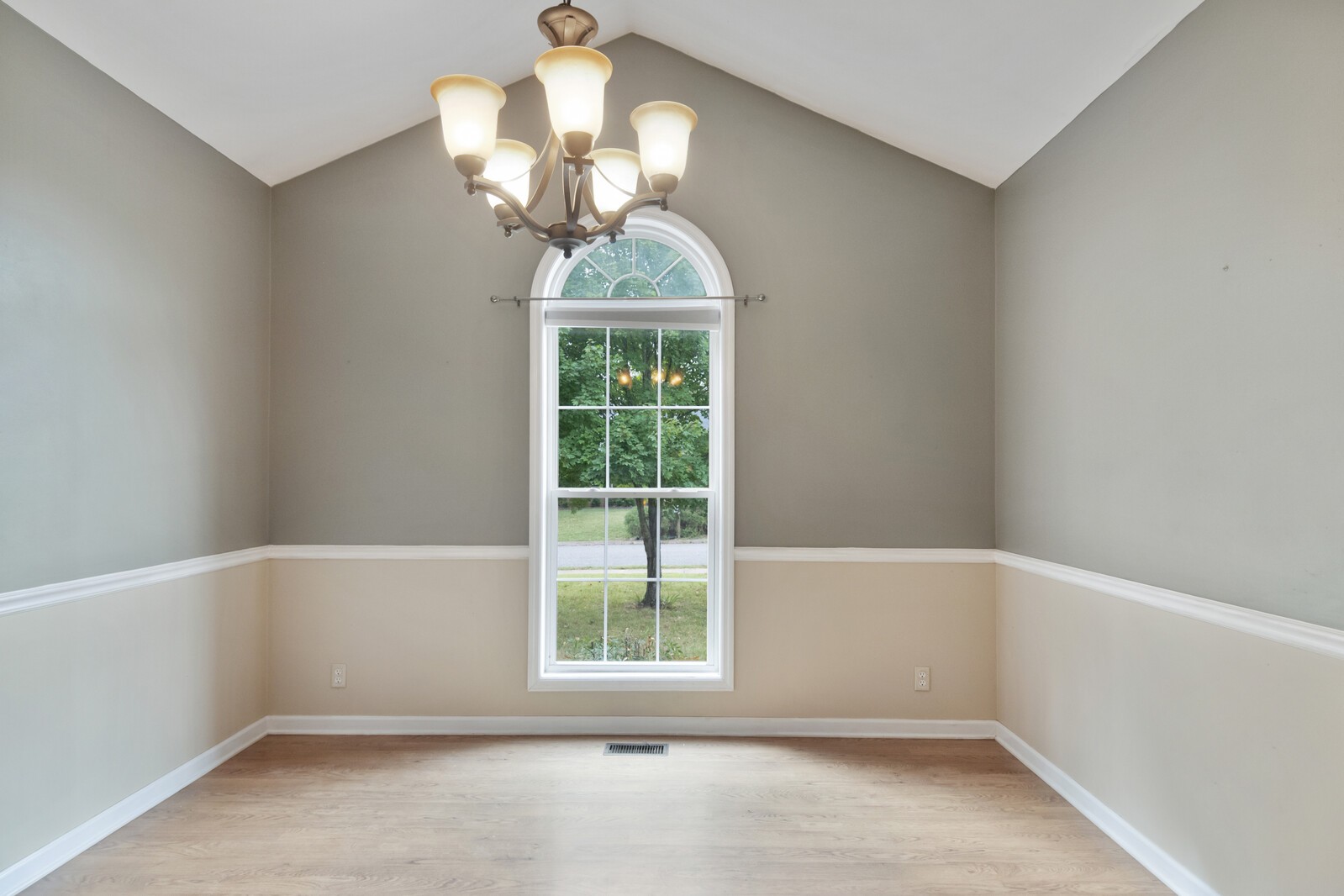 116 Calloway Ln