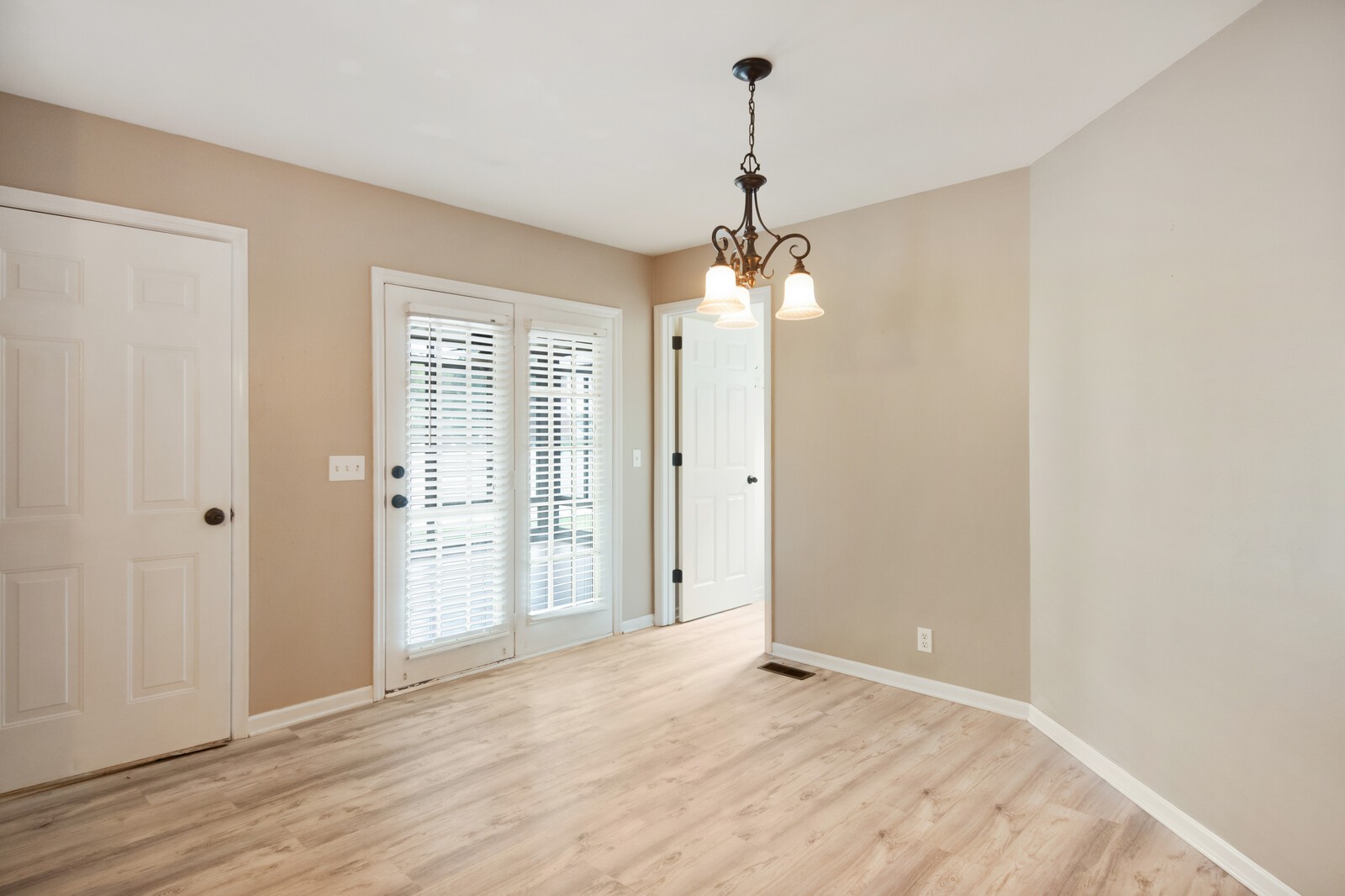 116 Calloway Ln