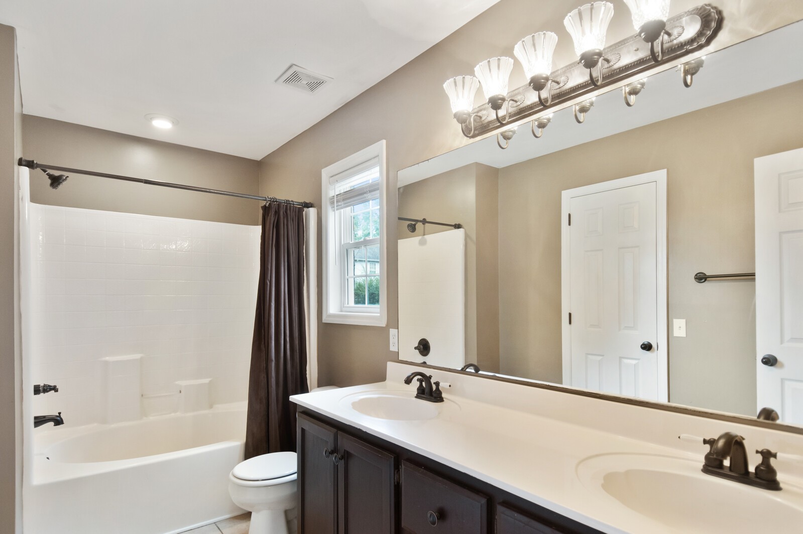 116 Calloway Ln