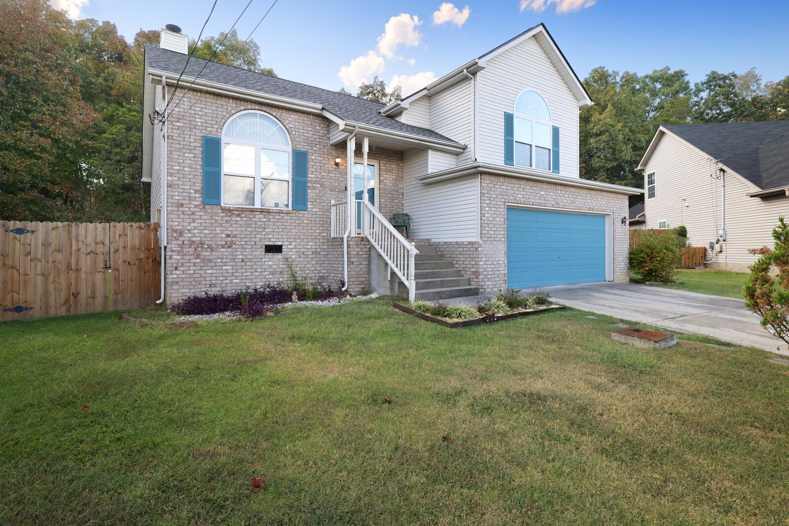 3212 Cloudfalls Trce