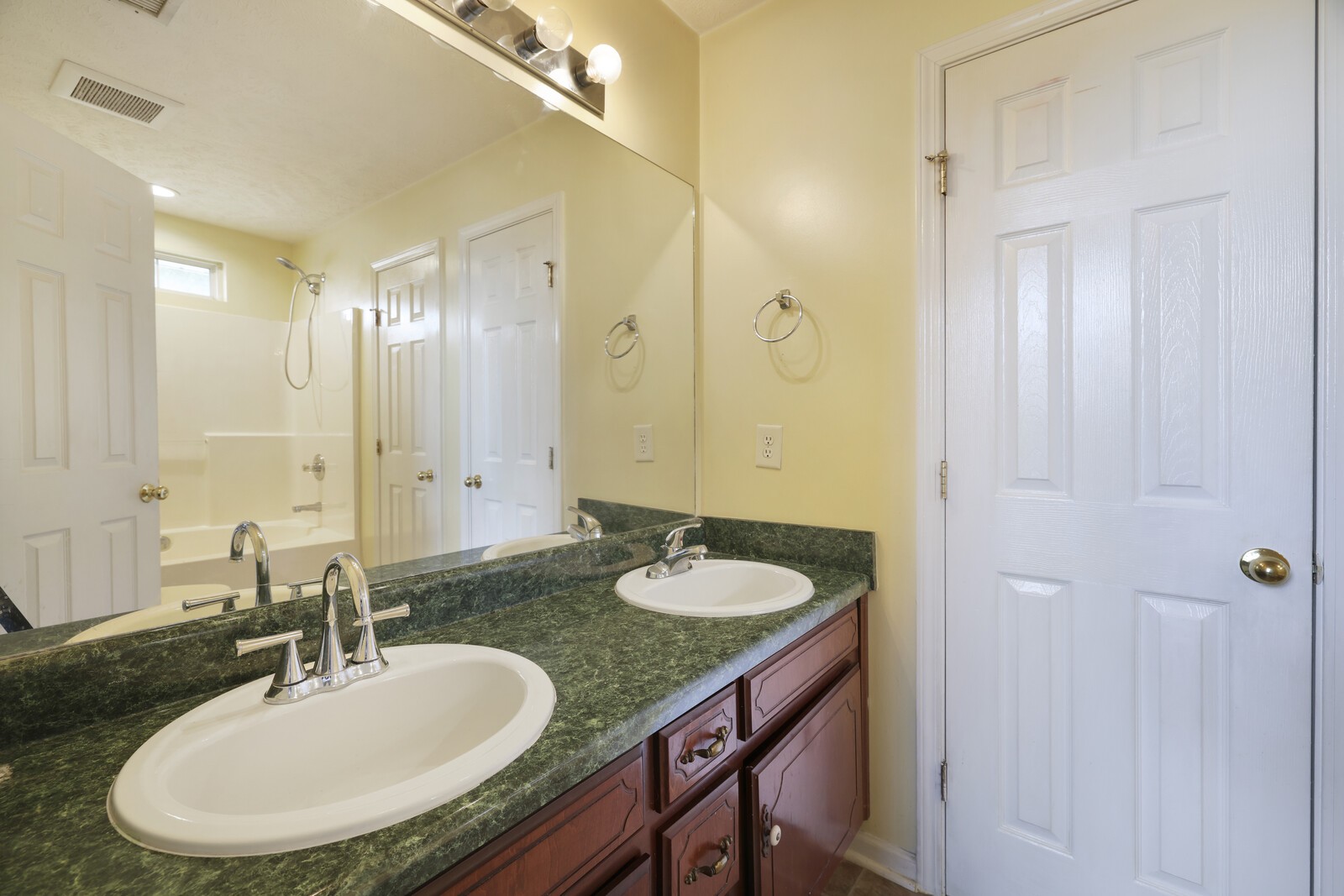 3212 Cloudfalls Trce