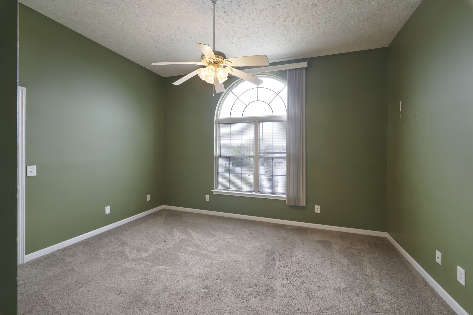 3212 Cloudfalls Trce