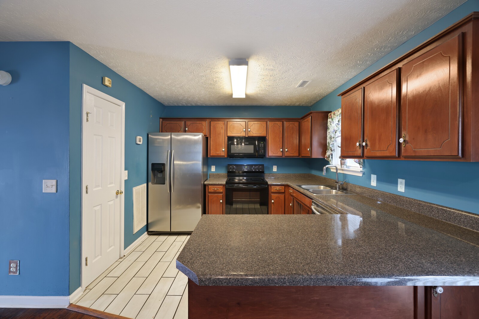 3212 Cloudfalls Trce