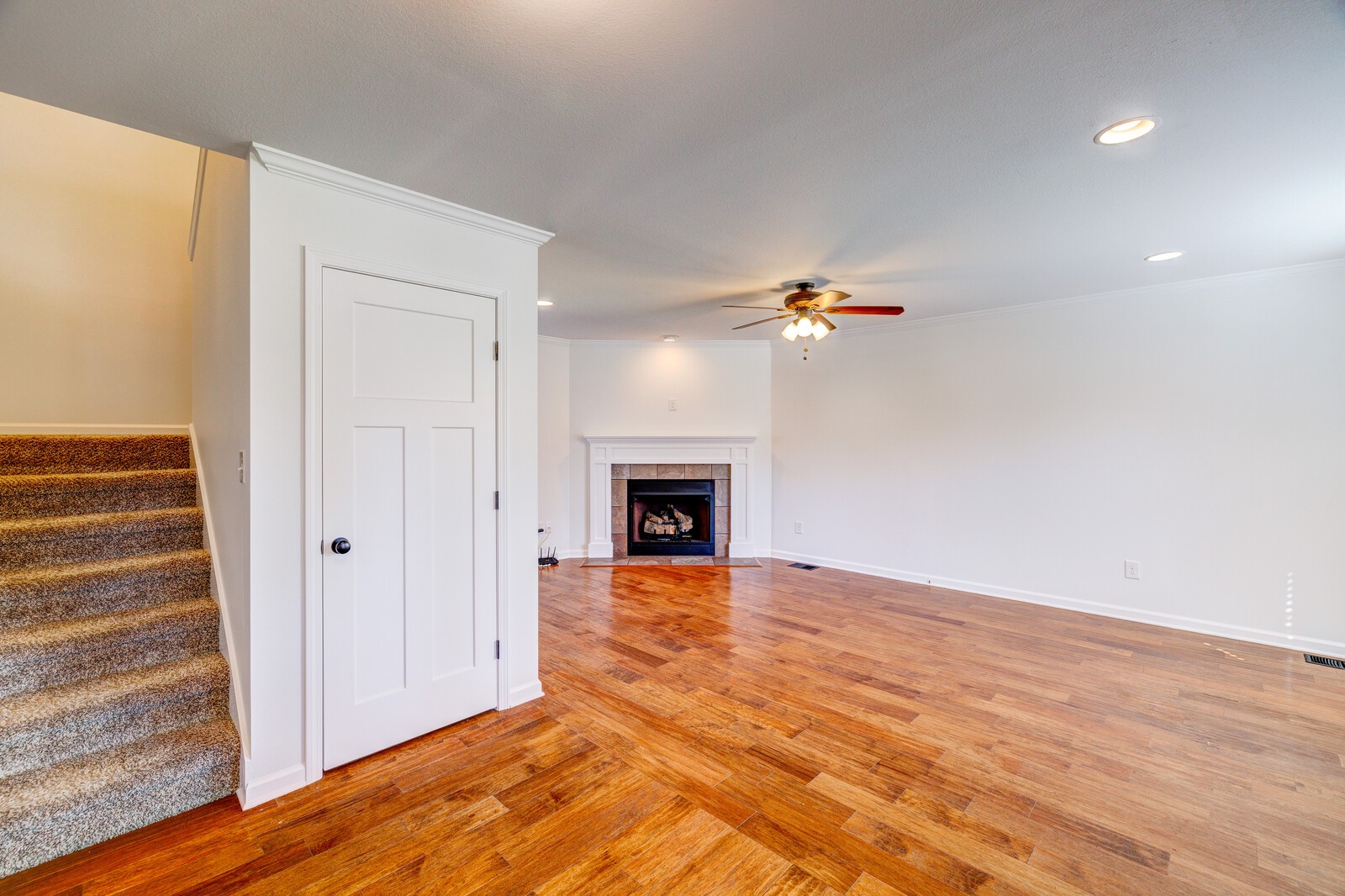 3626 Fox Tail Dr