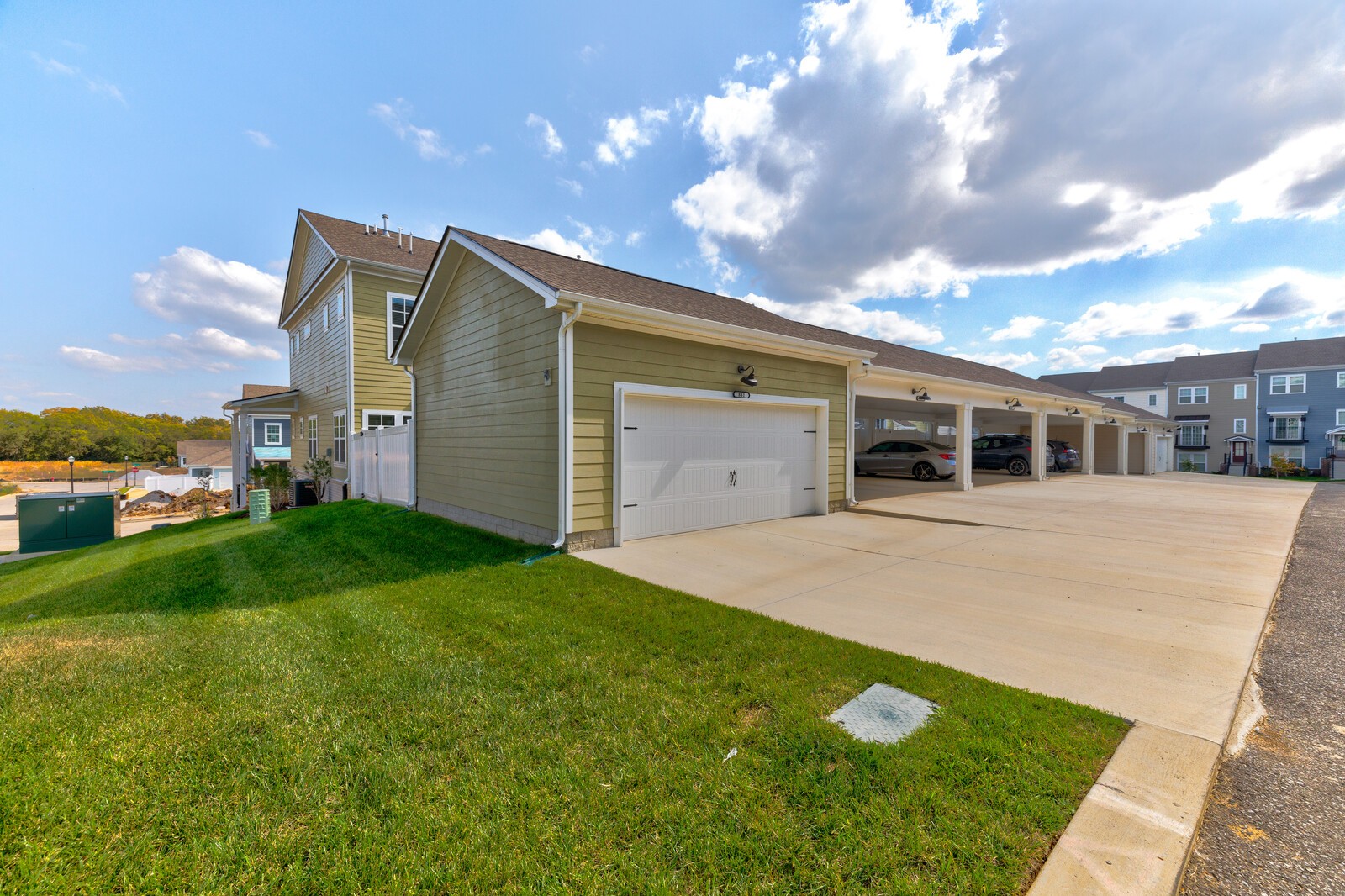 861 Westcott Ln