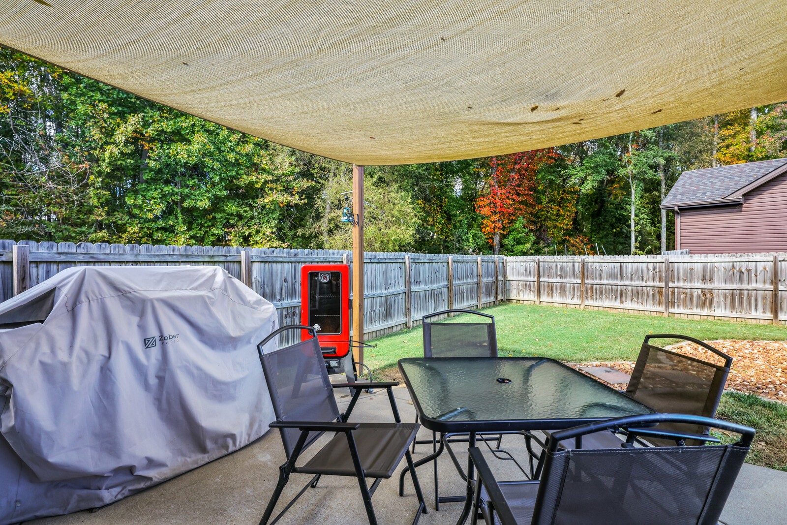 845 Shelton Cir