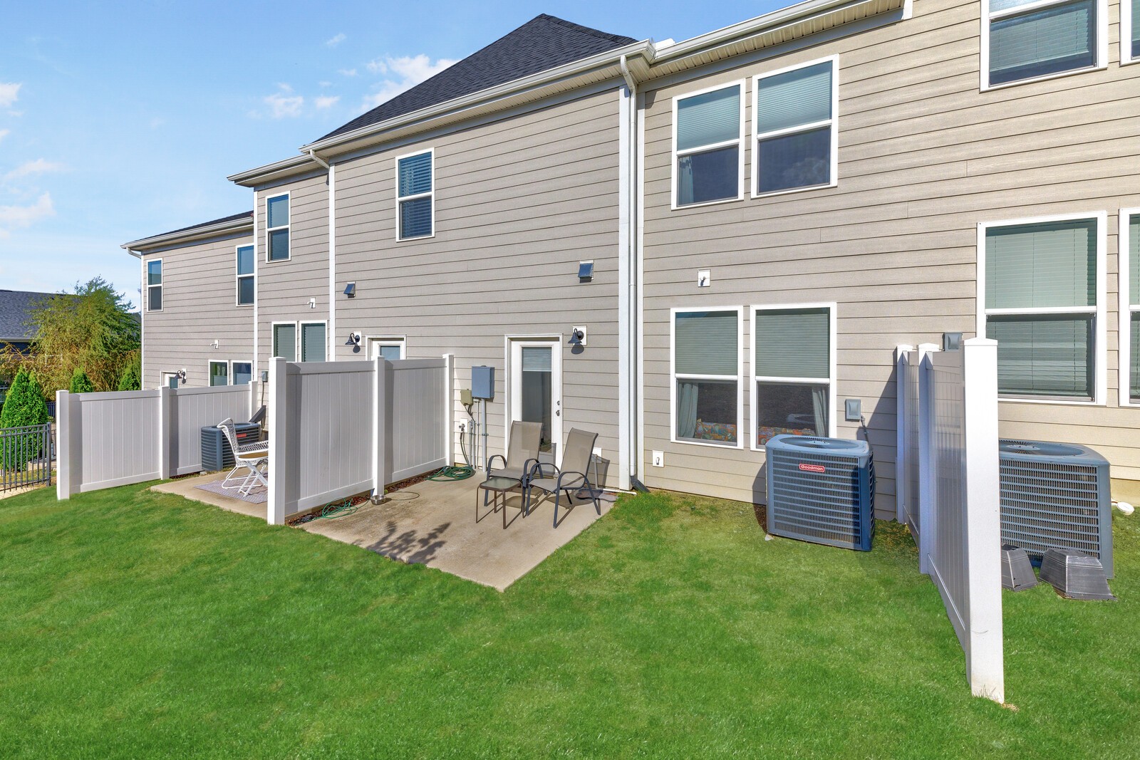 2225 Belle Creek Way