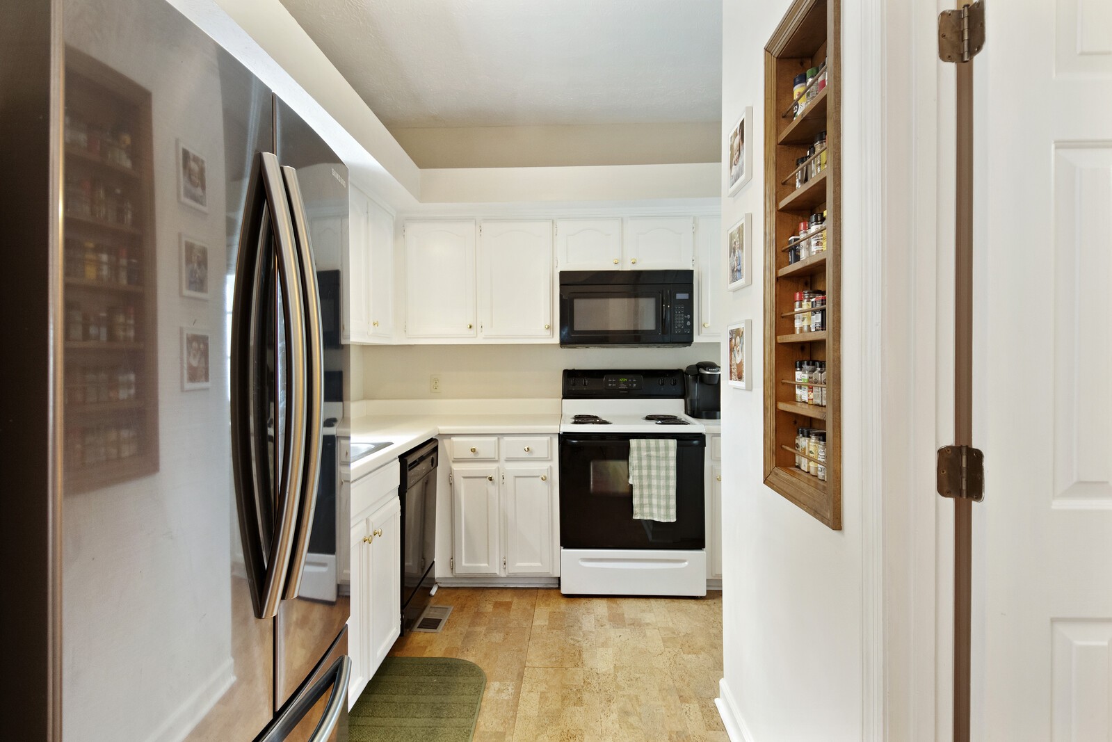 409 Calumet Ct