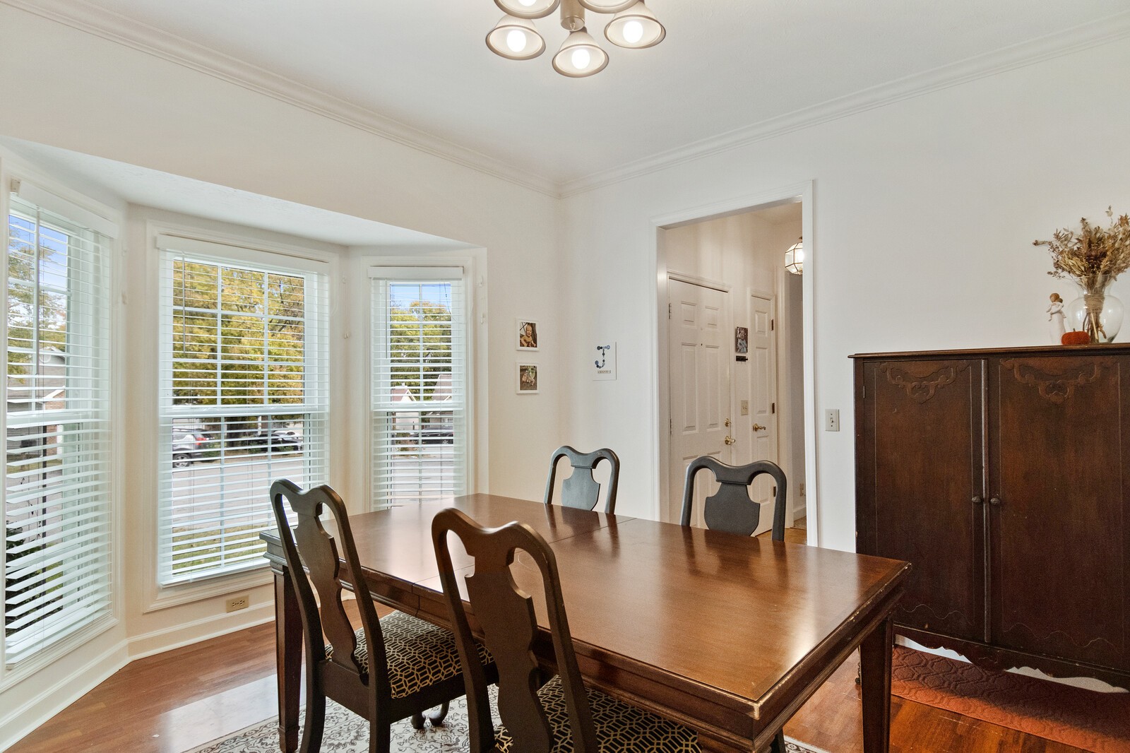 409 Calumet Ct