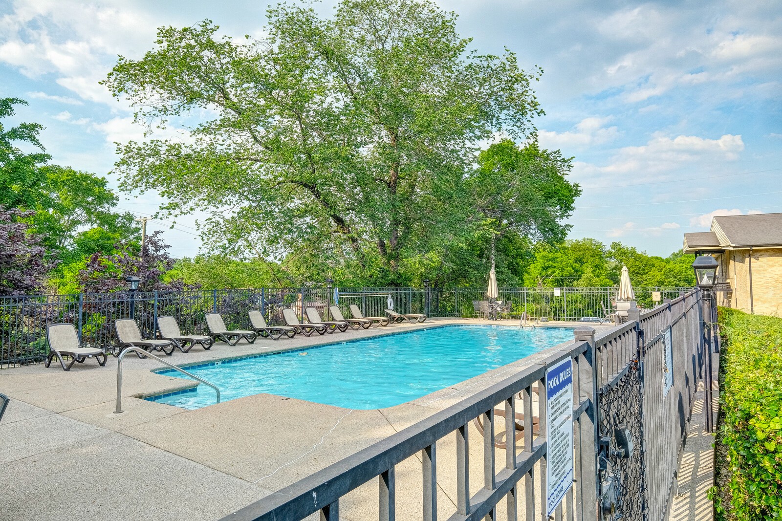 4425 Westlawn Dr Unit: A105