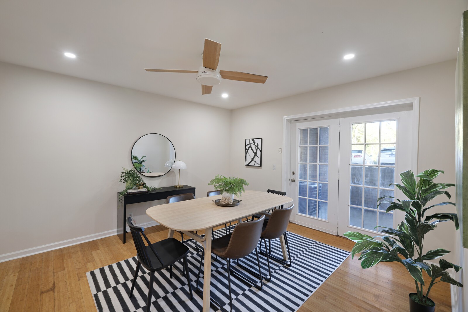 4425 Westlawn Dr Unit: A105