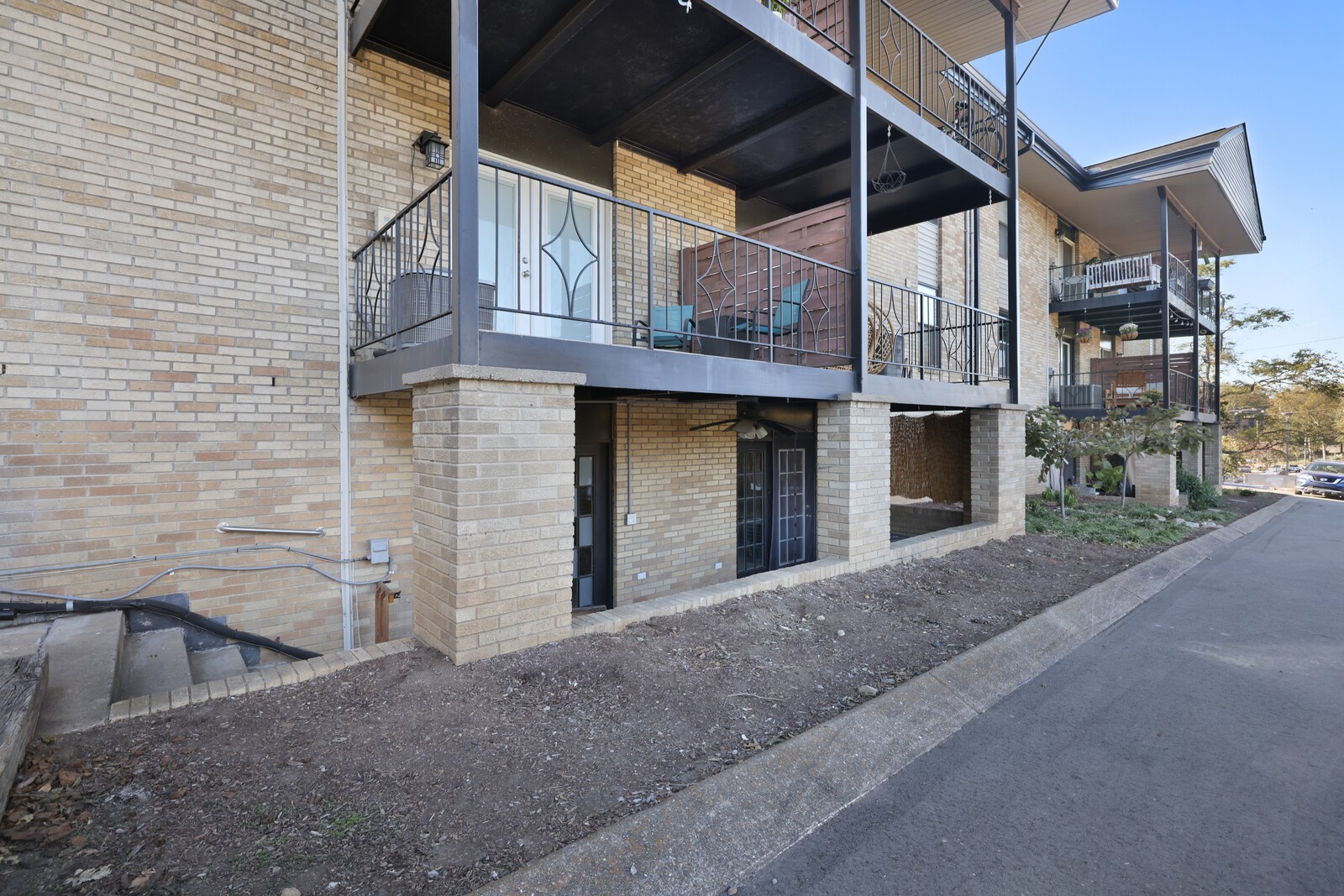 4425 Westlawn Dr Unit: A105