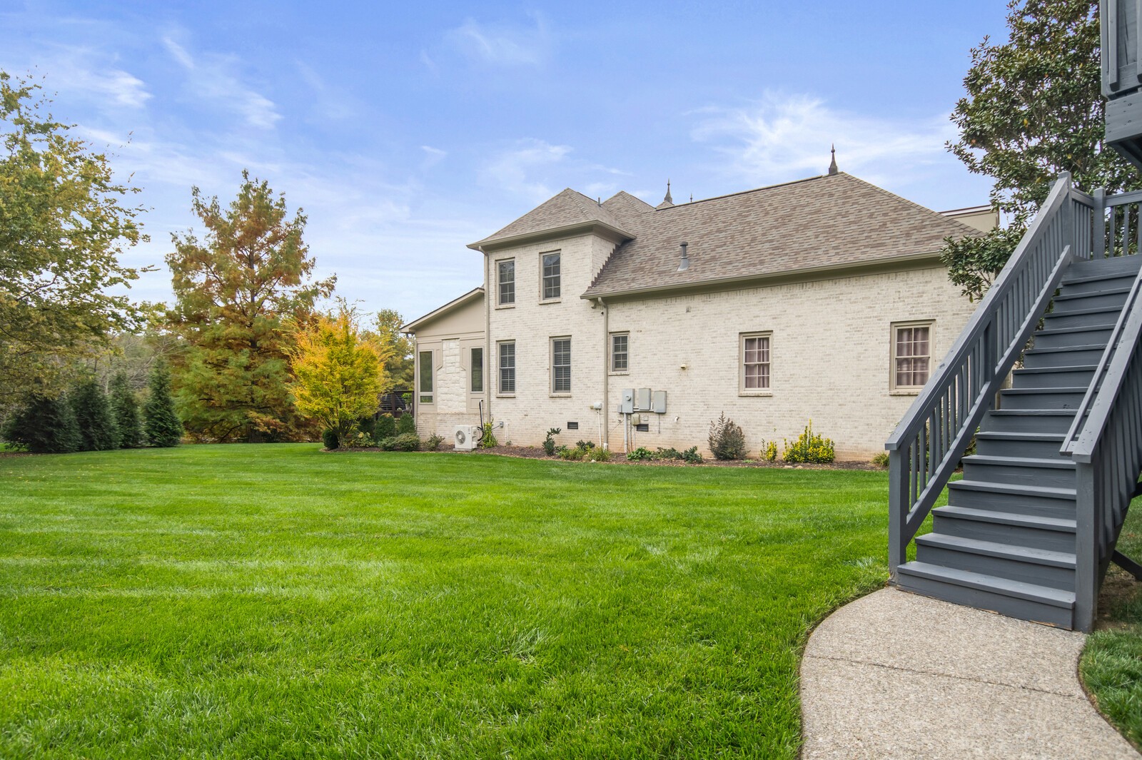 401 Tramore Ct