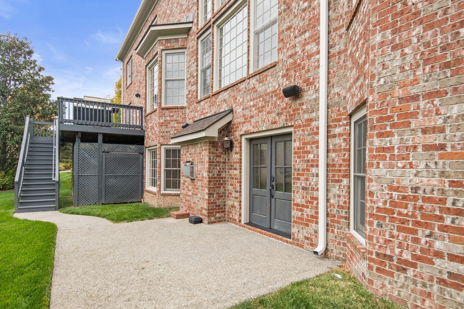 401 Tramore Ct