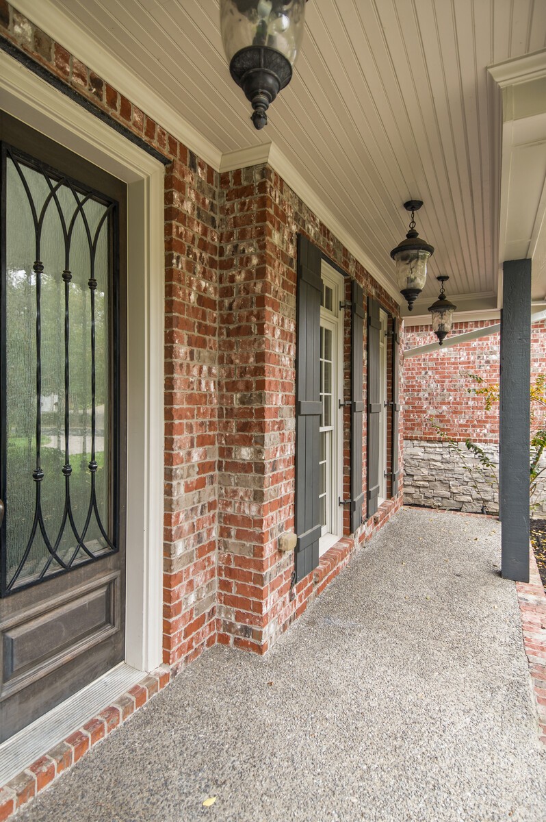 401 Tramore Ct