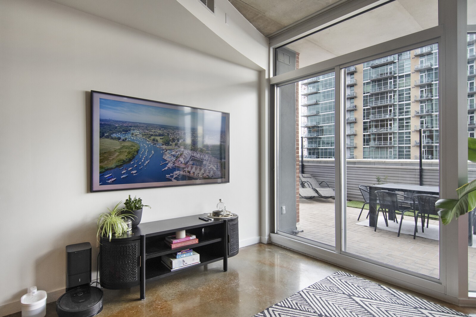 600 12th Ave, S Unit: 902