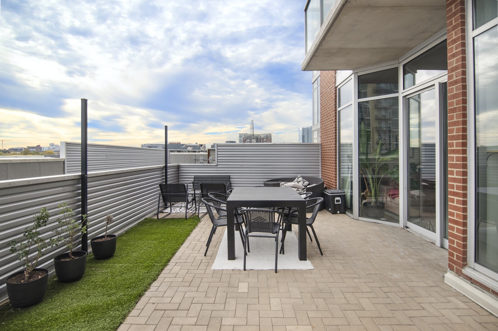 600 12th Ave, S Unit: 902
