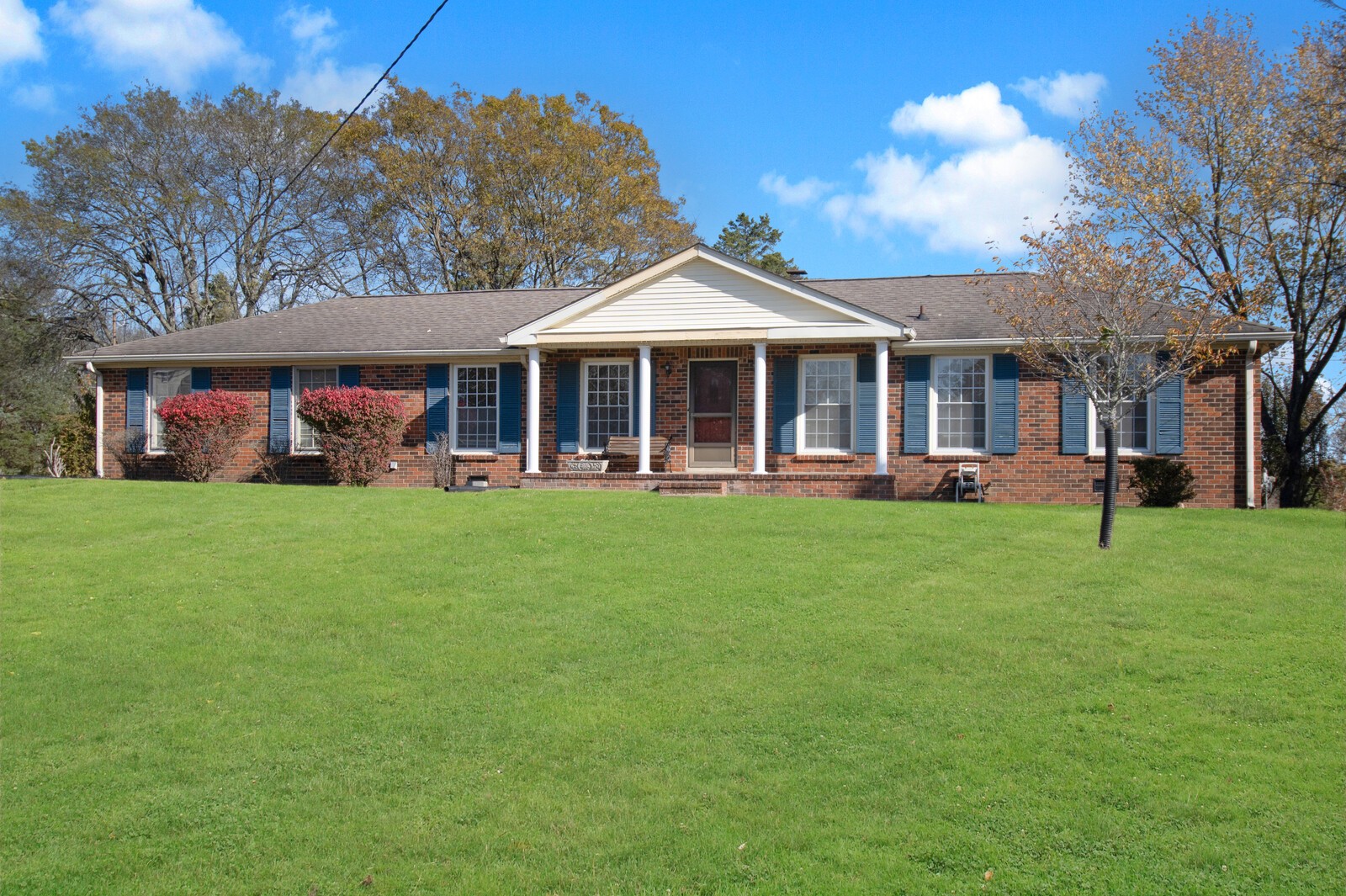 2305 Spring Branch Dr