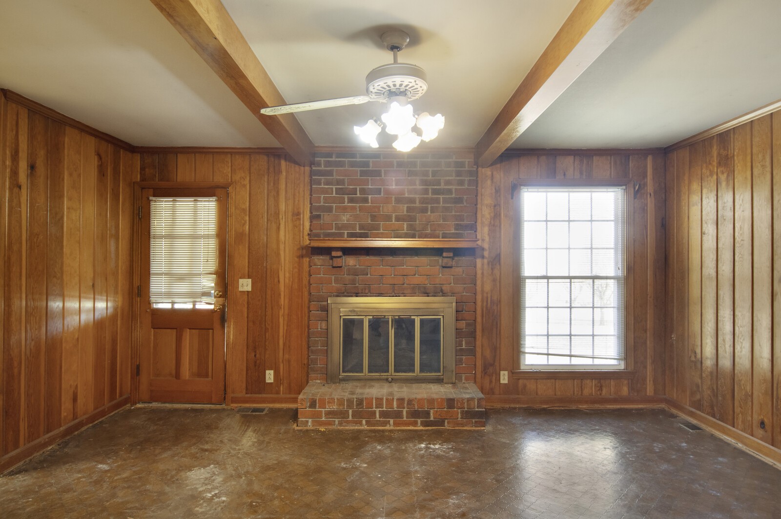 2305 Spring Branch Dr