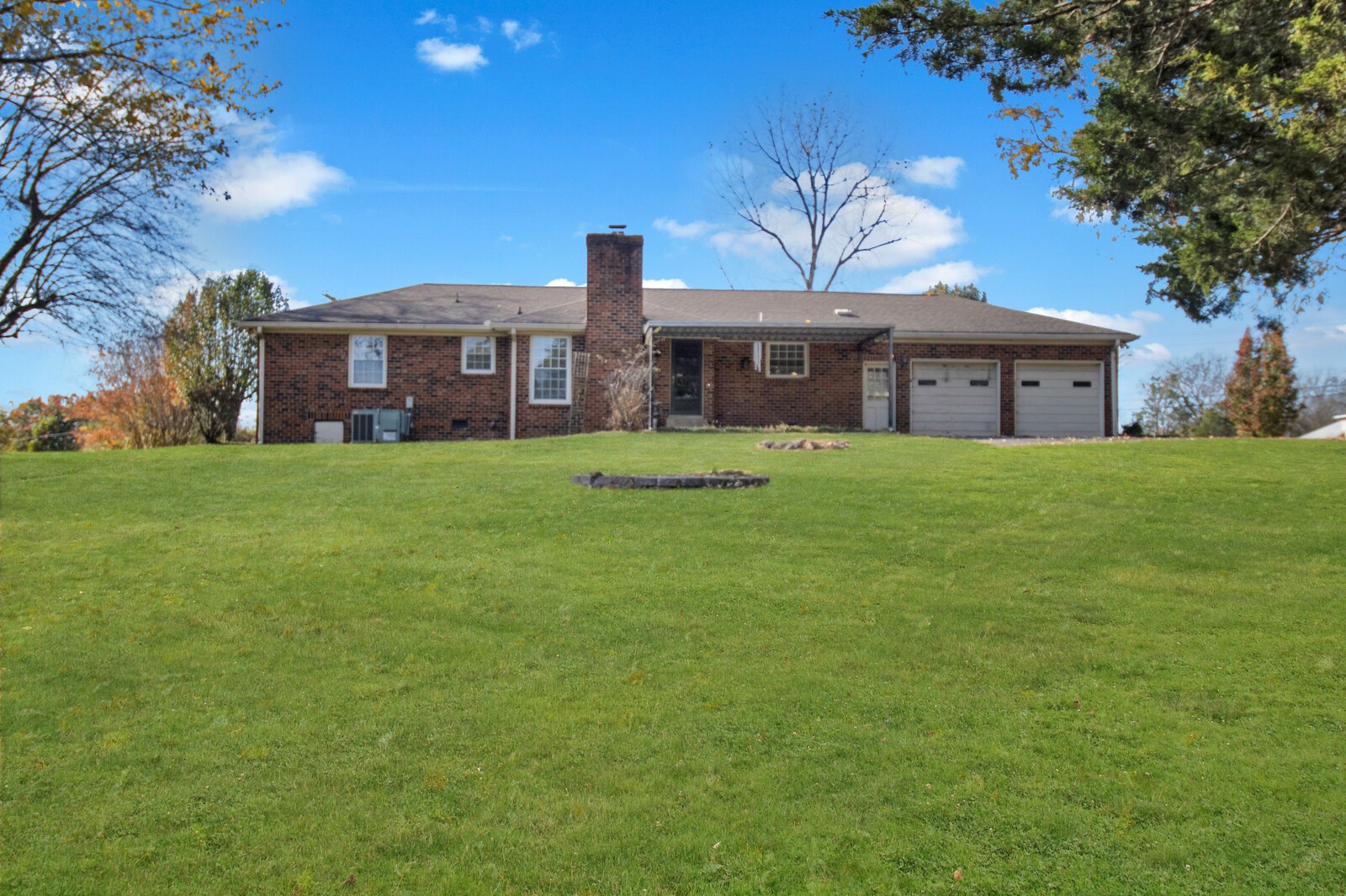 2305 Spring Branch Dr