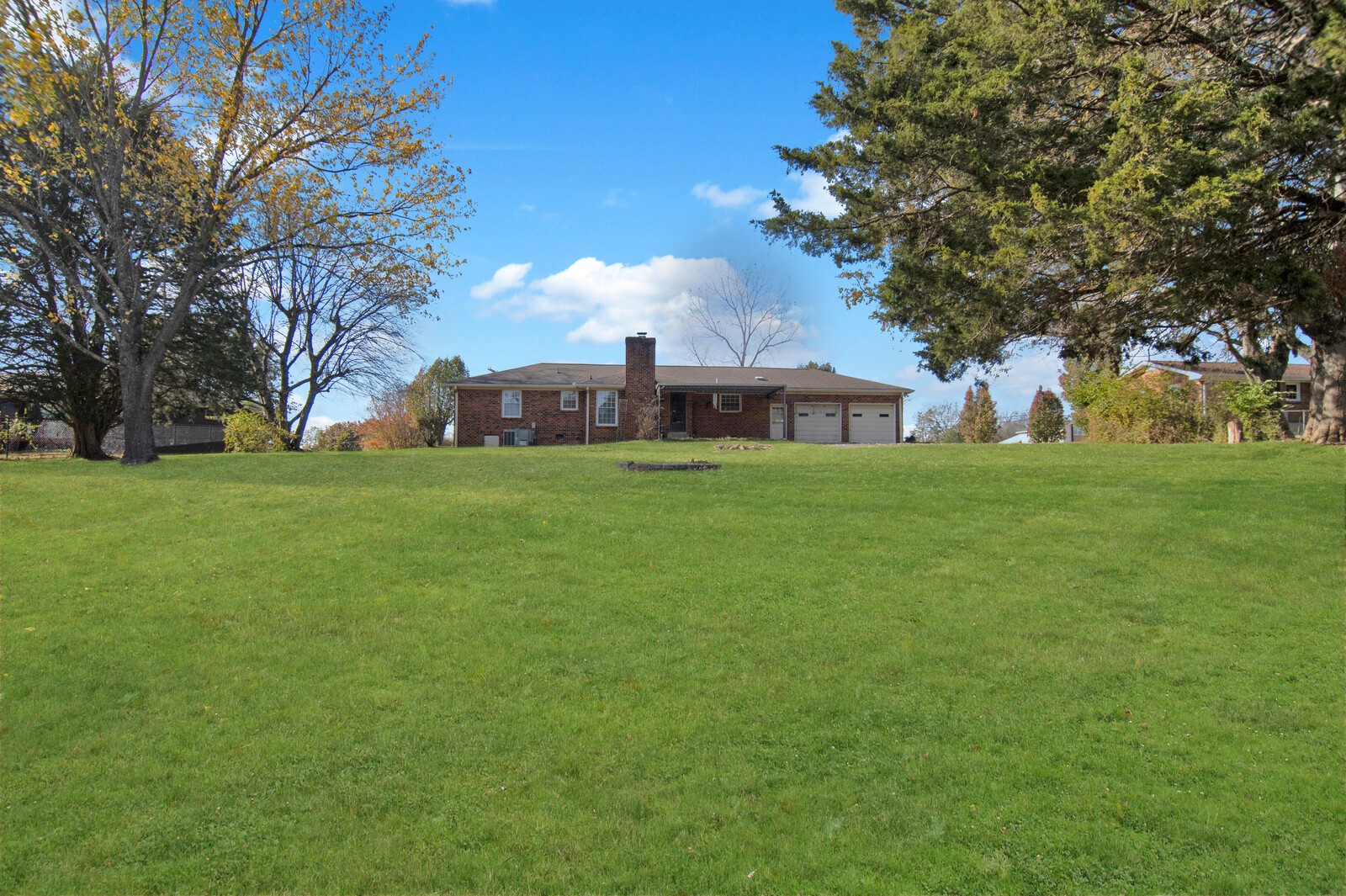 2305 Spring Branch Dr