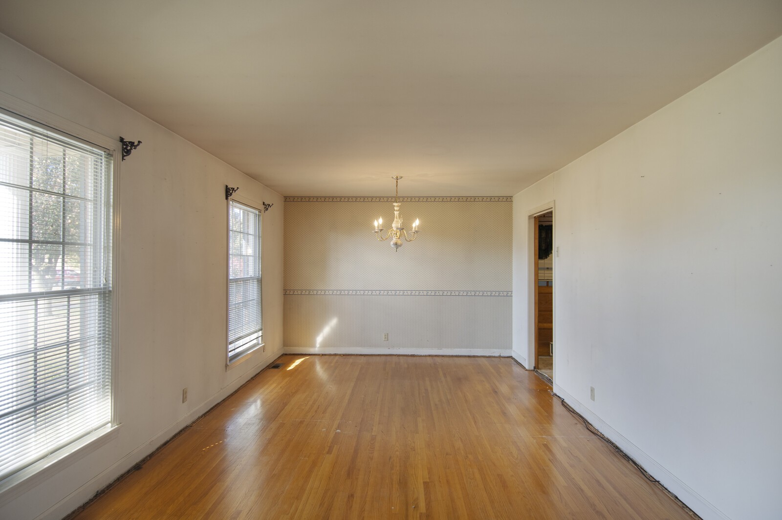 2305 Spring Branch Dr