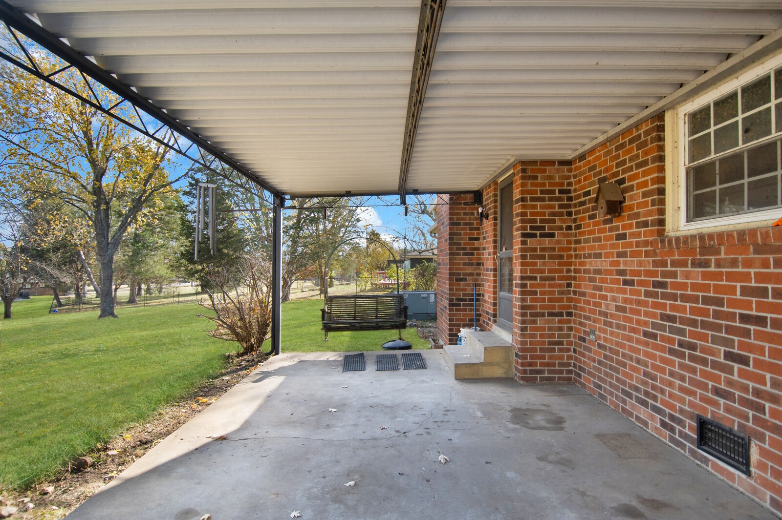 2305 Spring Branch Dr