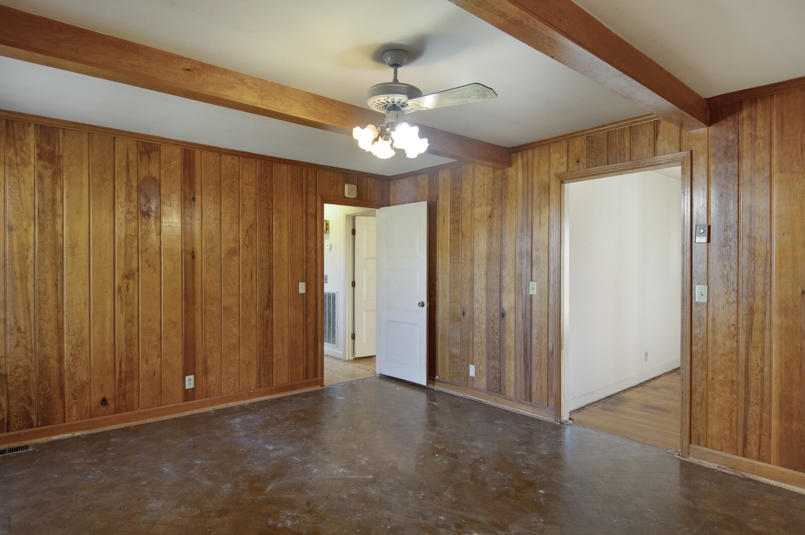2305 Spring Branch Dr