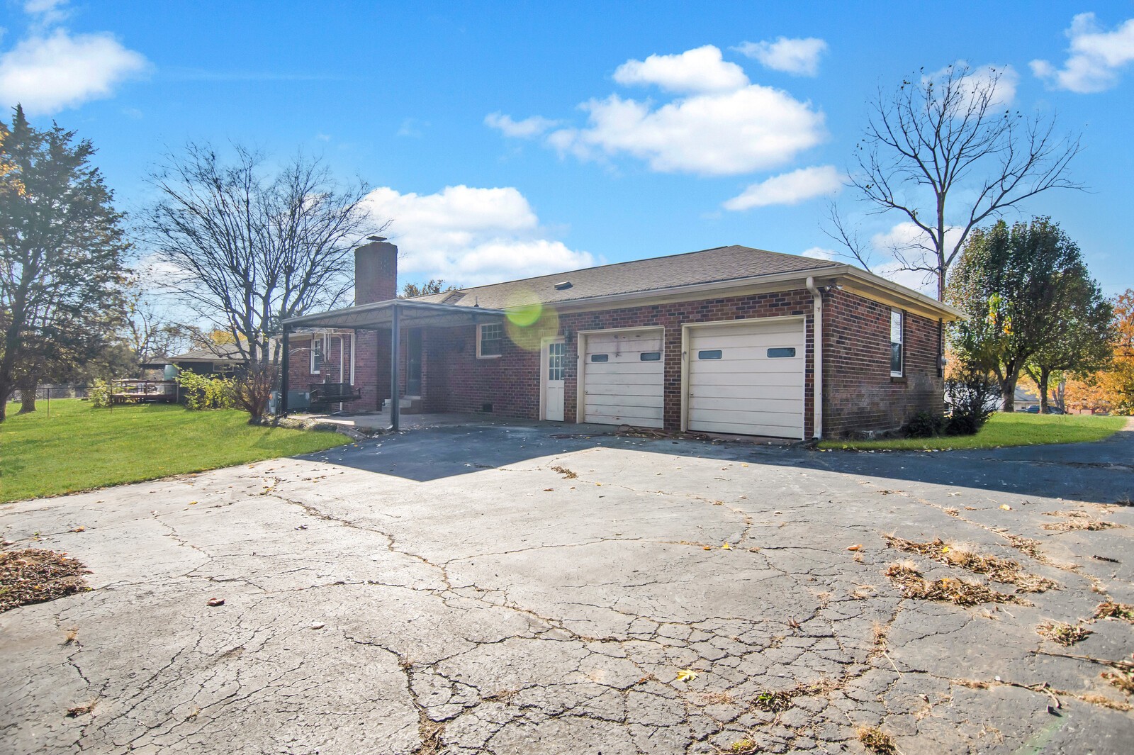 2305 Spring Branch Dr