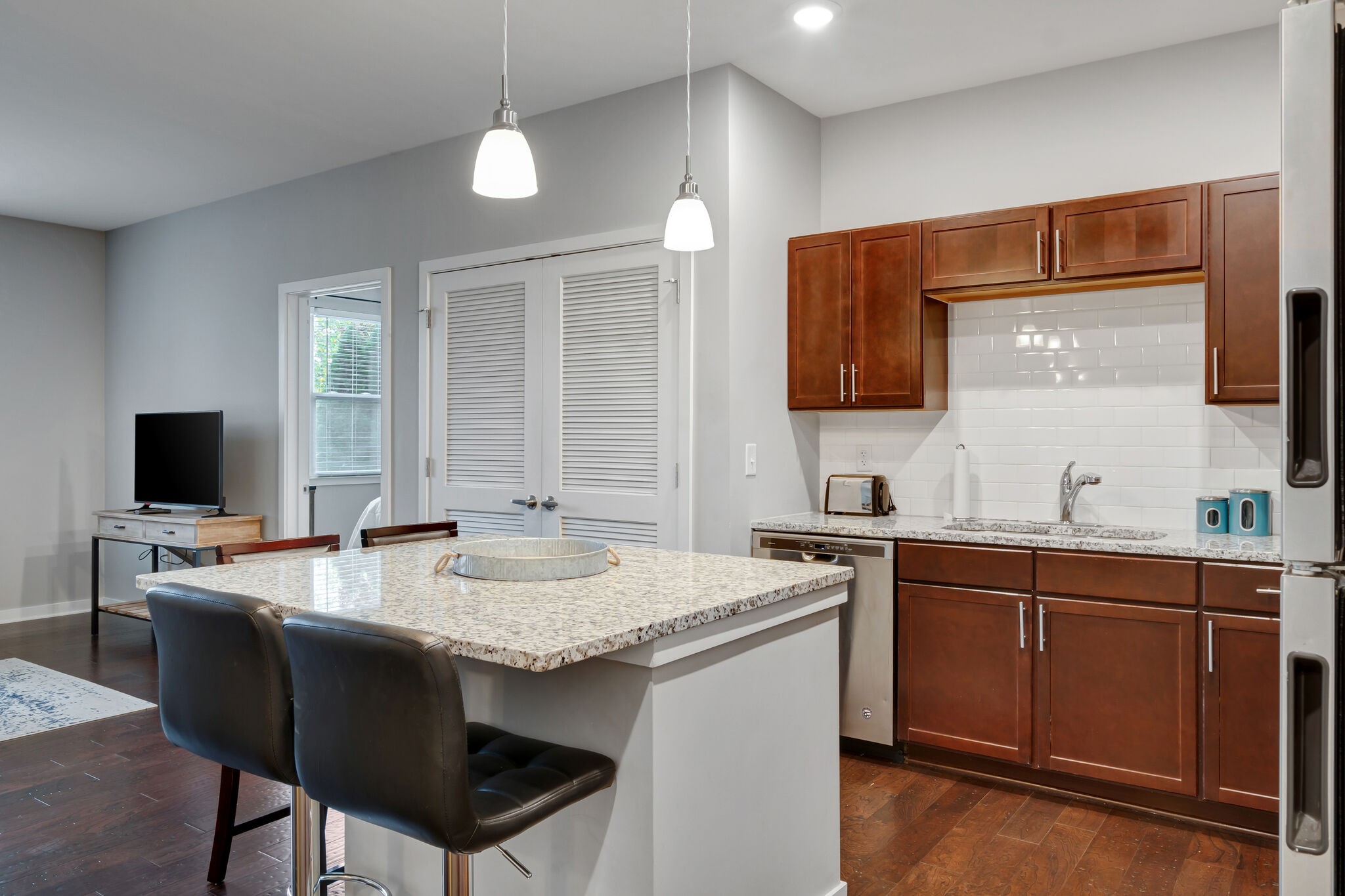 1122 Litton Ave Unit: 112