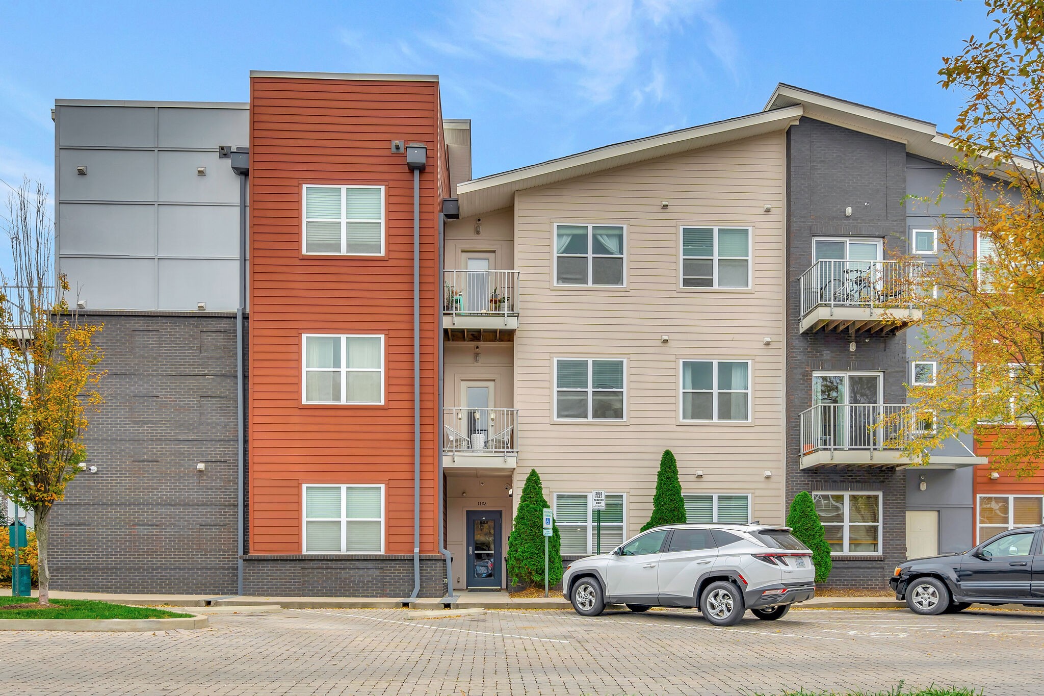 1122 Litton Ave Unit: 112