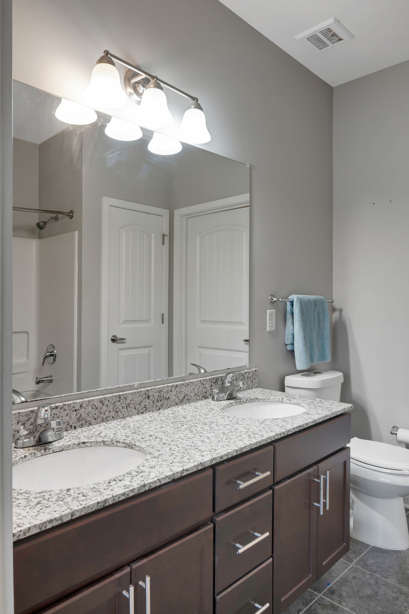 1122 Litton Ave Unit: 112
