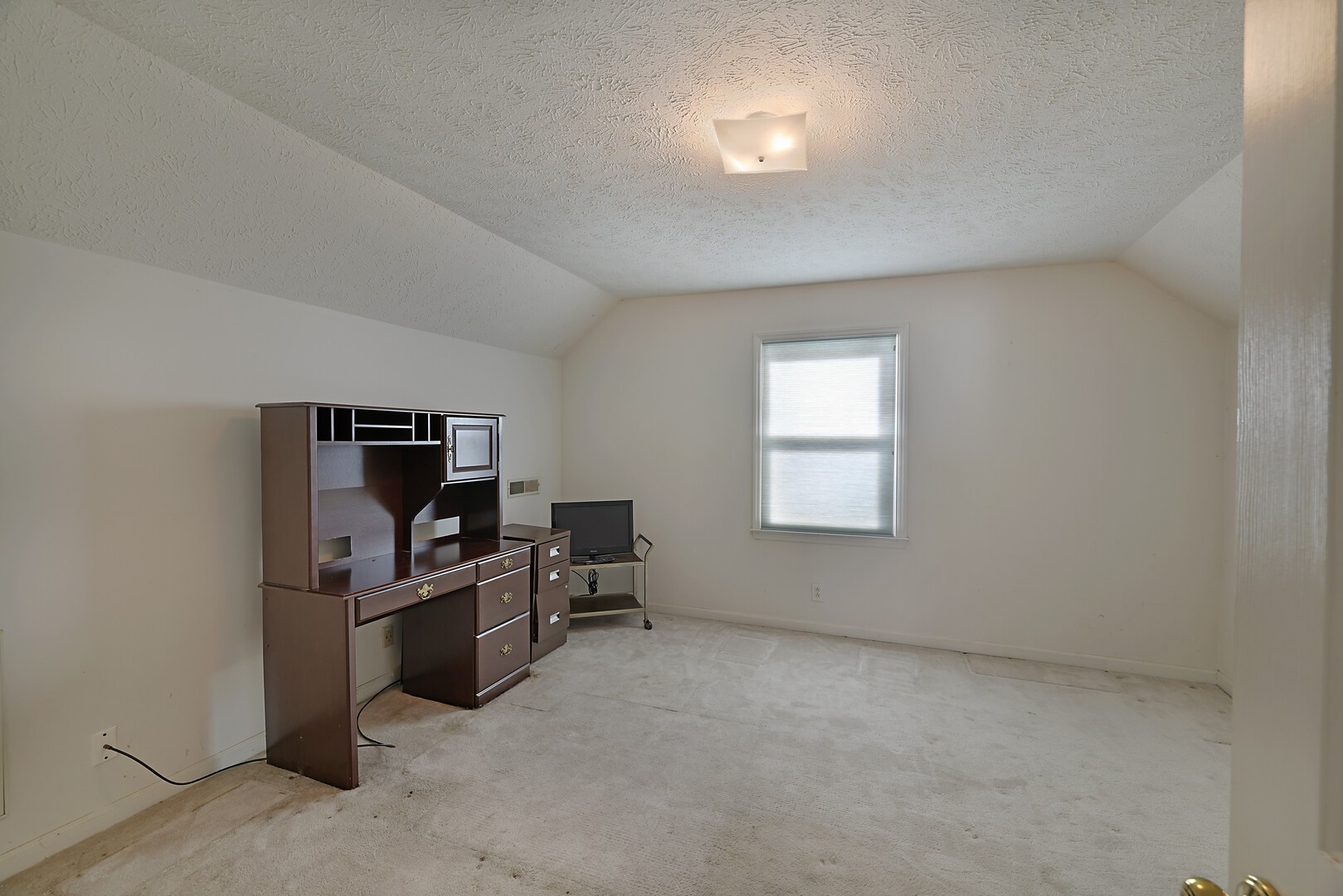 223 Saint Pauls Ln