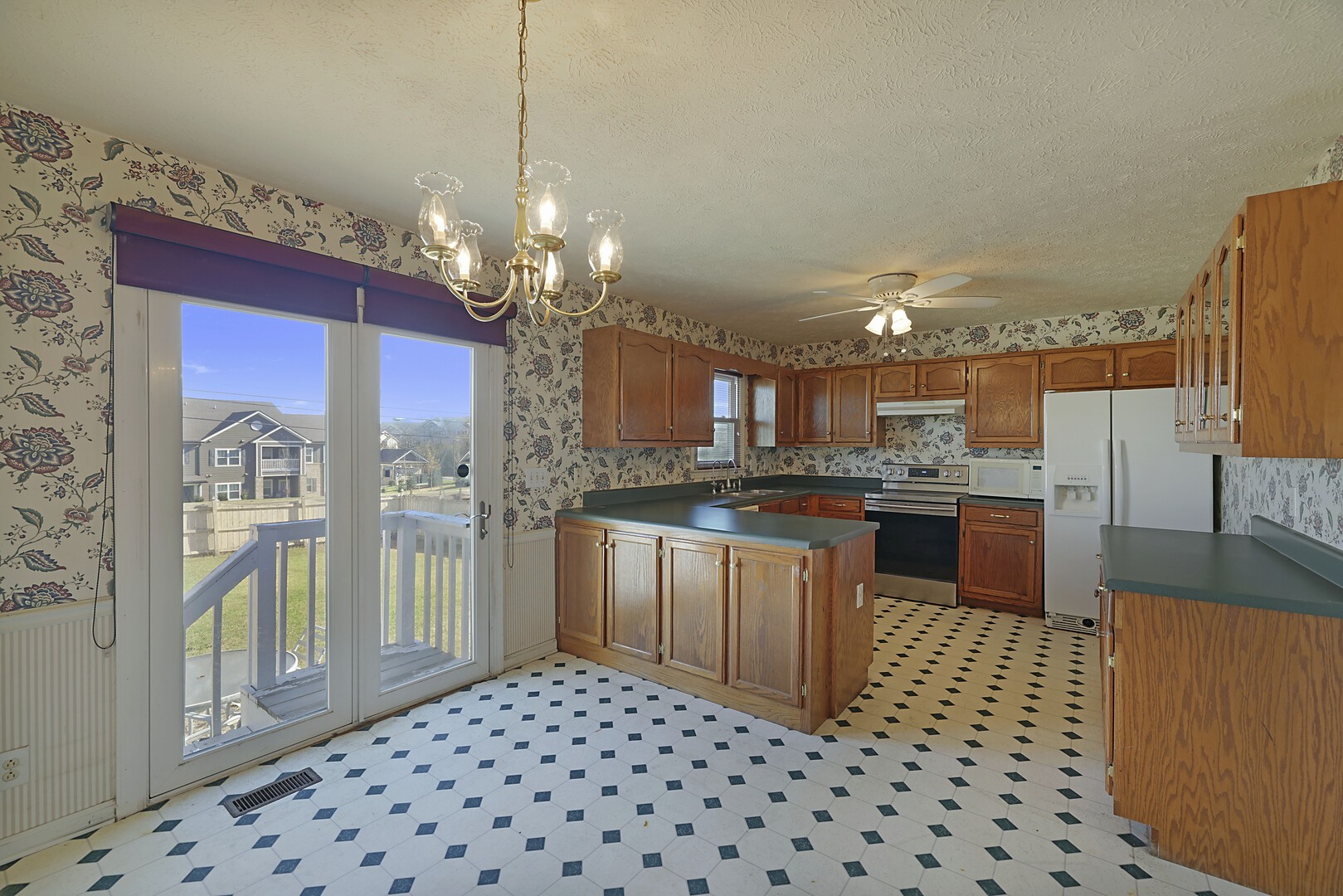 223 Saint Pauls Ln