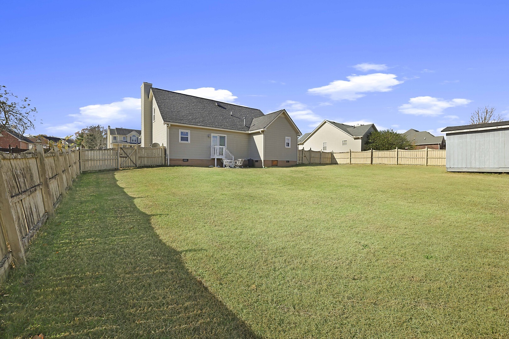 223 Saint Pauls Ln