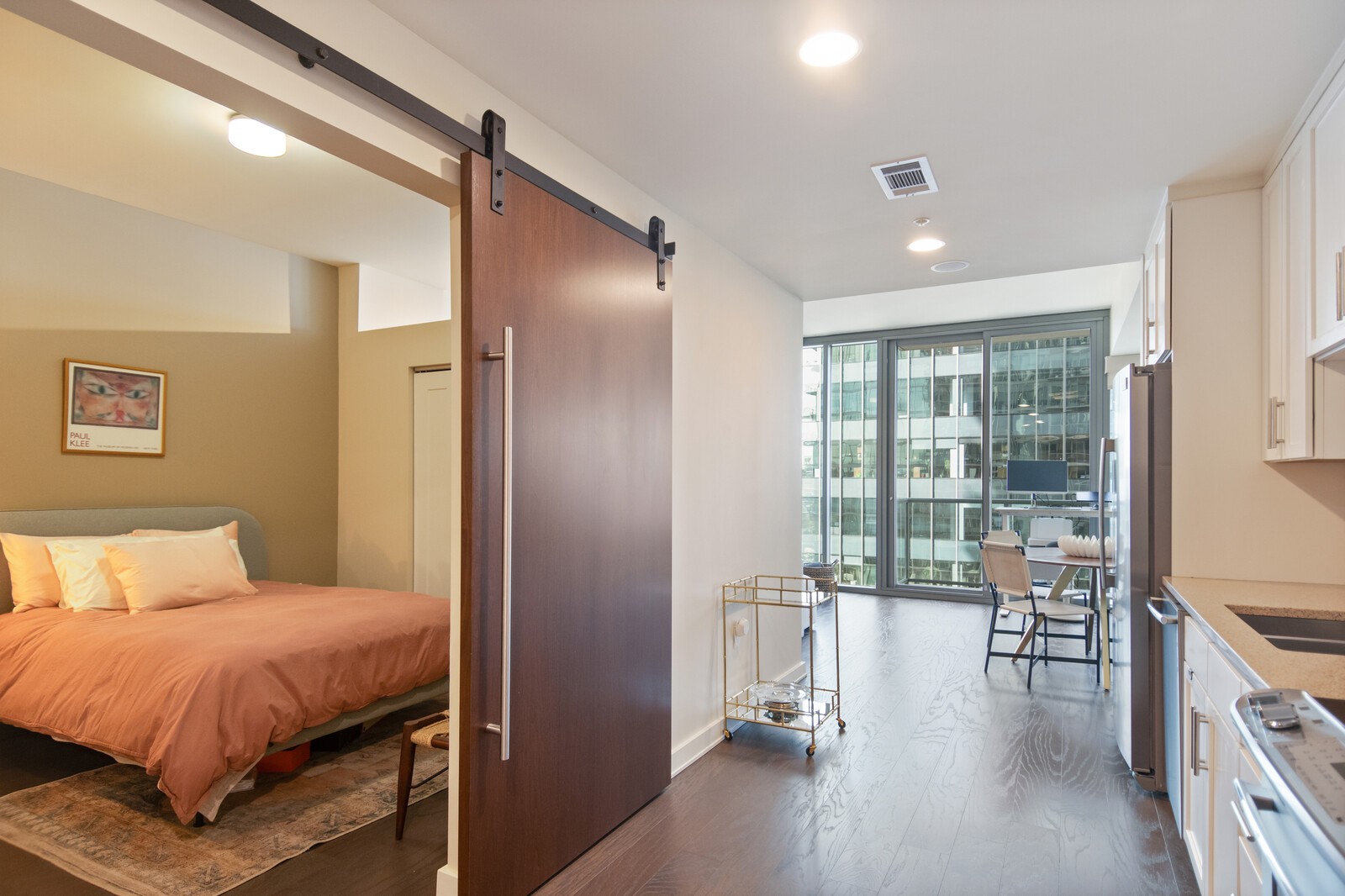 1212 Laurel St Unit: 1010